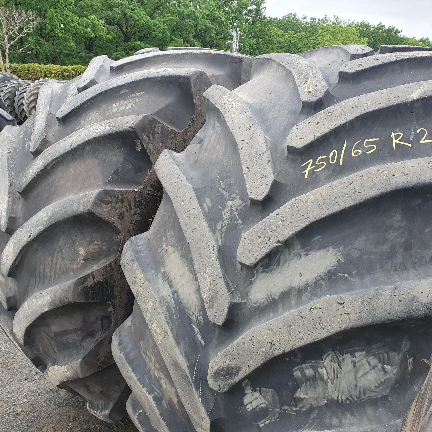  Cauciucuri 750/65R26 (28LR26) Pirelli