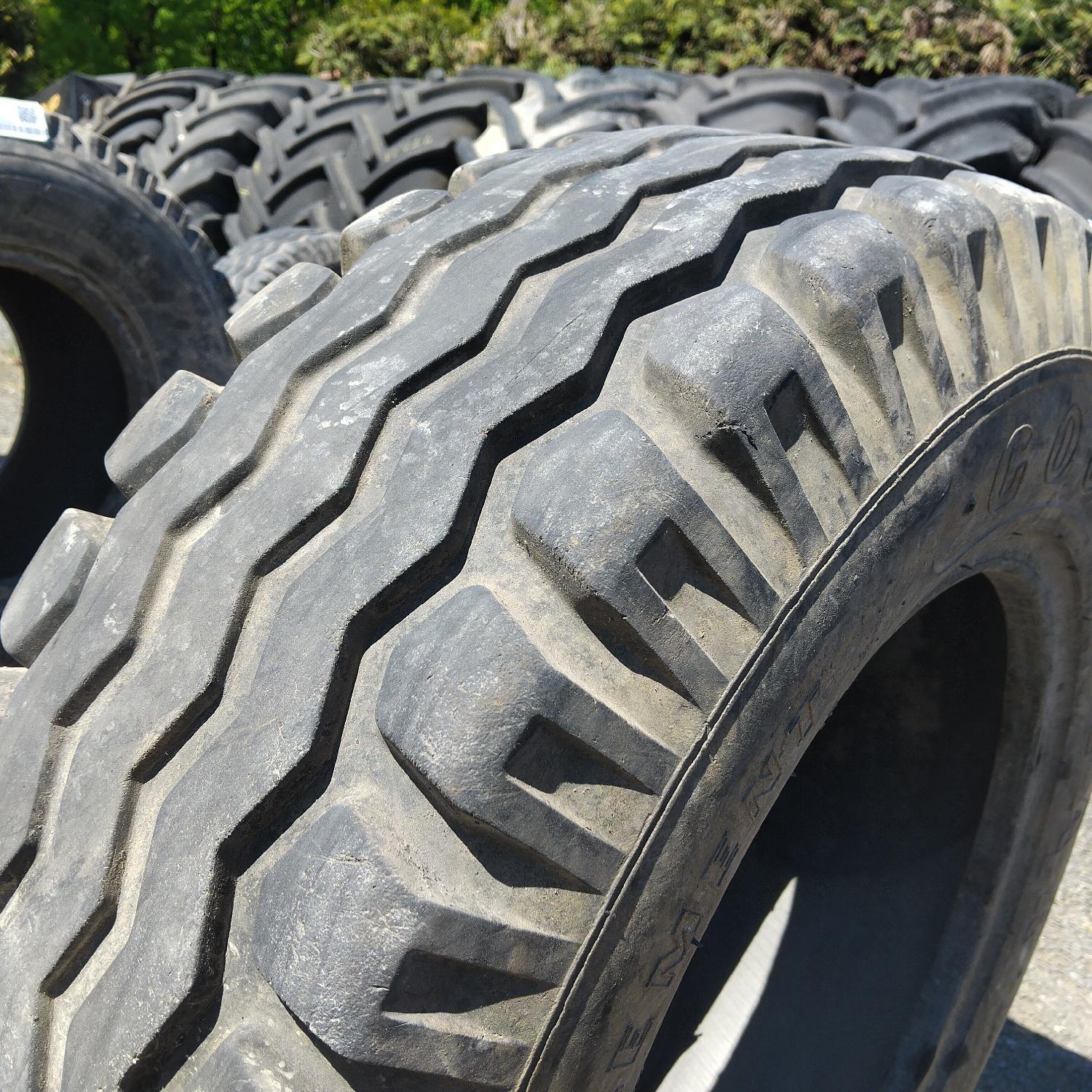  Cauciucuri 10.5/80-18 (10.5R18) Goodyear