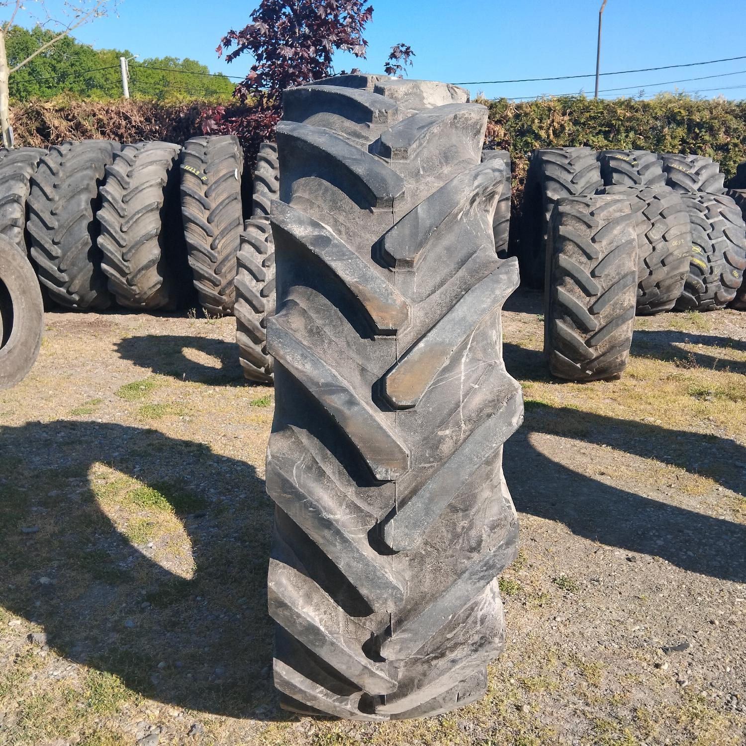  Cauciucuri 16.9R34 (420/85R34) Vredestein