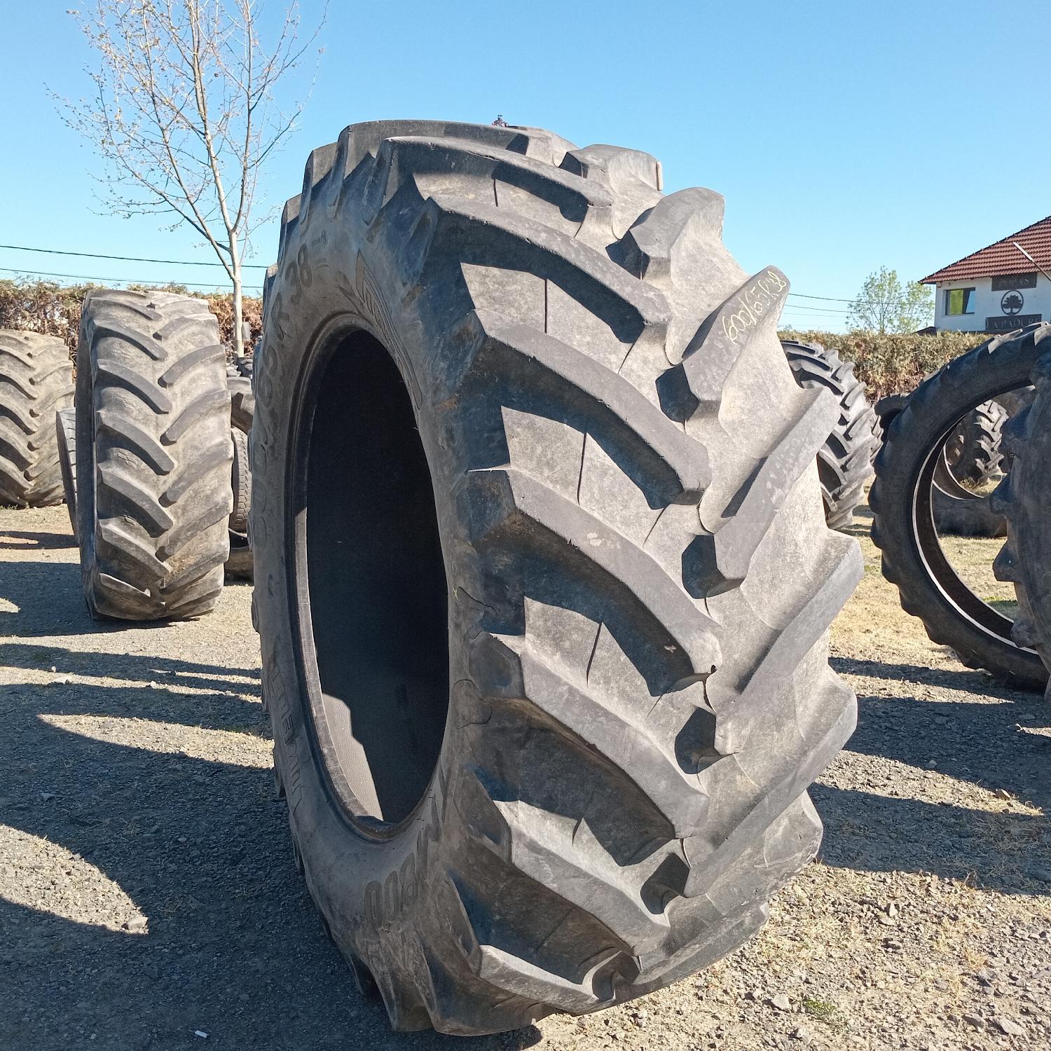 Cauciucuri 600/65R38  Pirelli