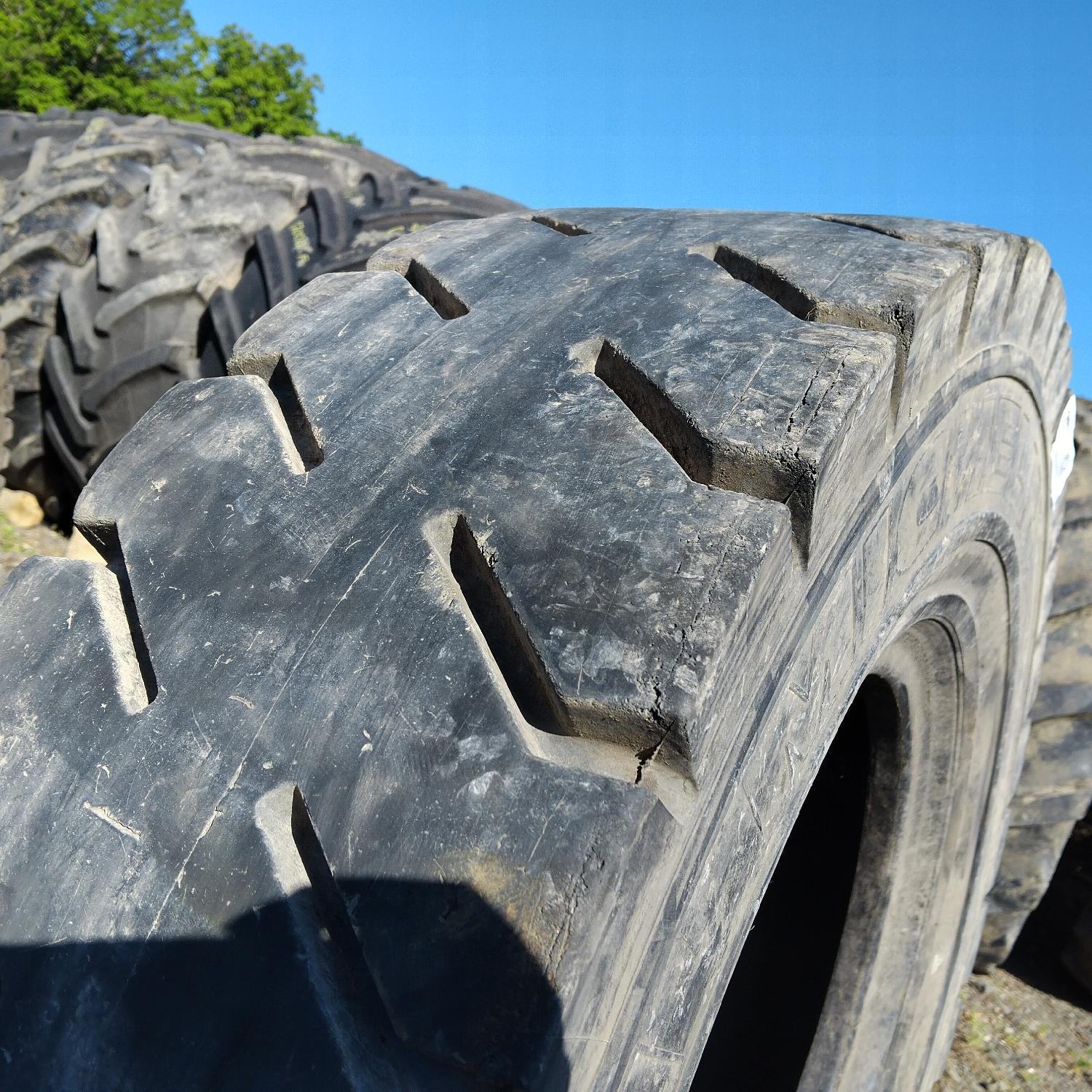  Cauciucuri 10.00R20  Michelin