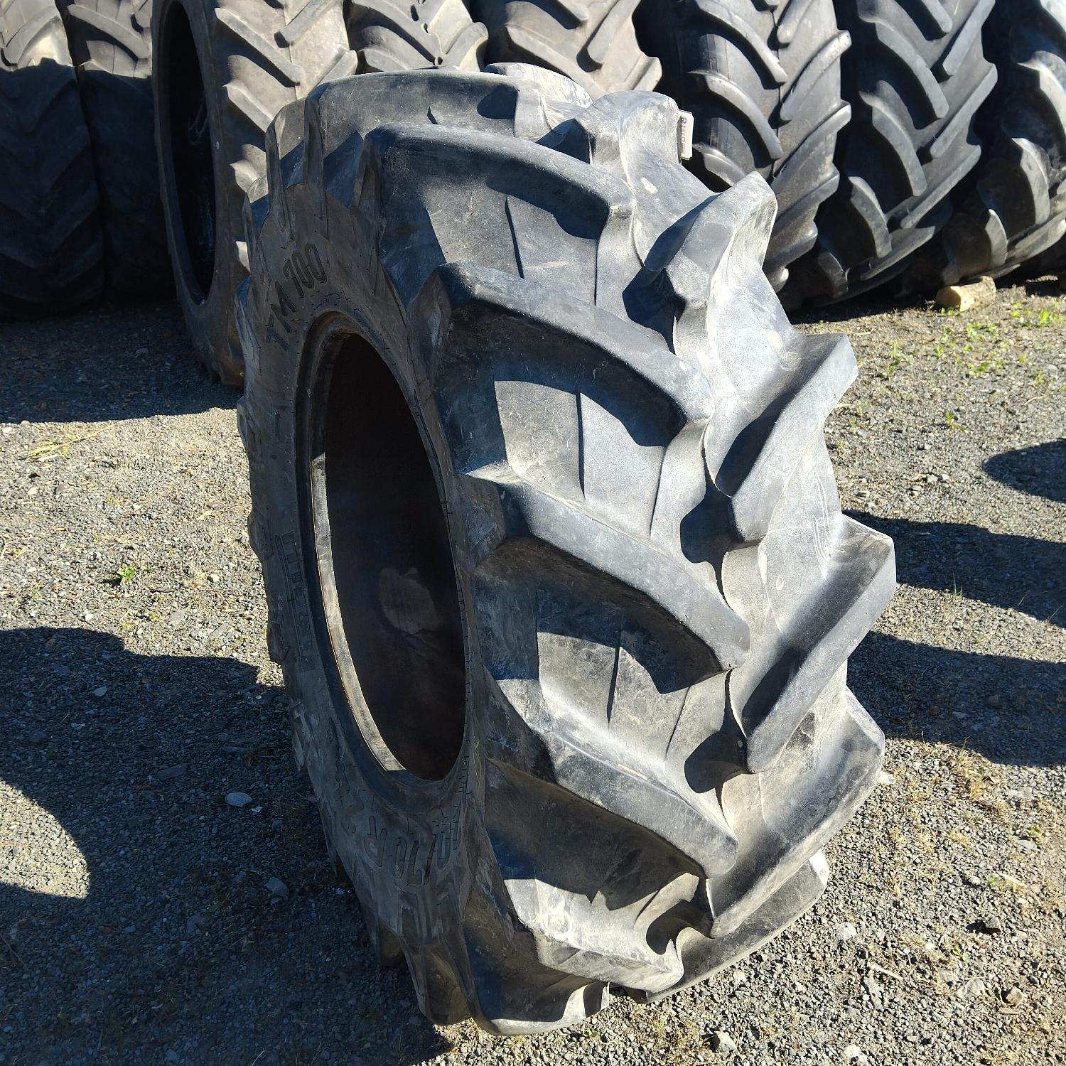  Cauciucuri 420/70R24  Pirelli