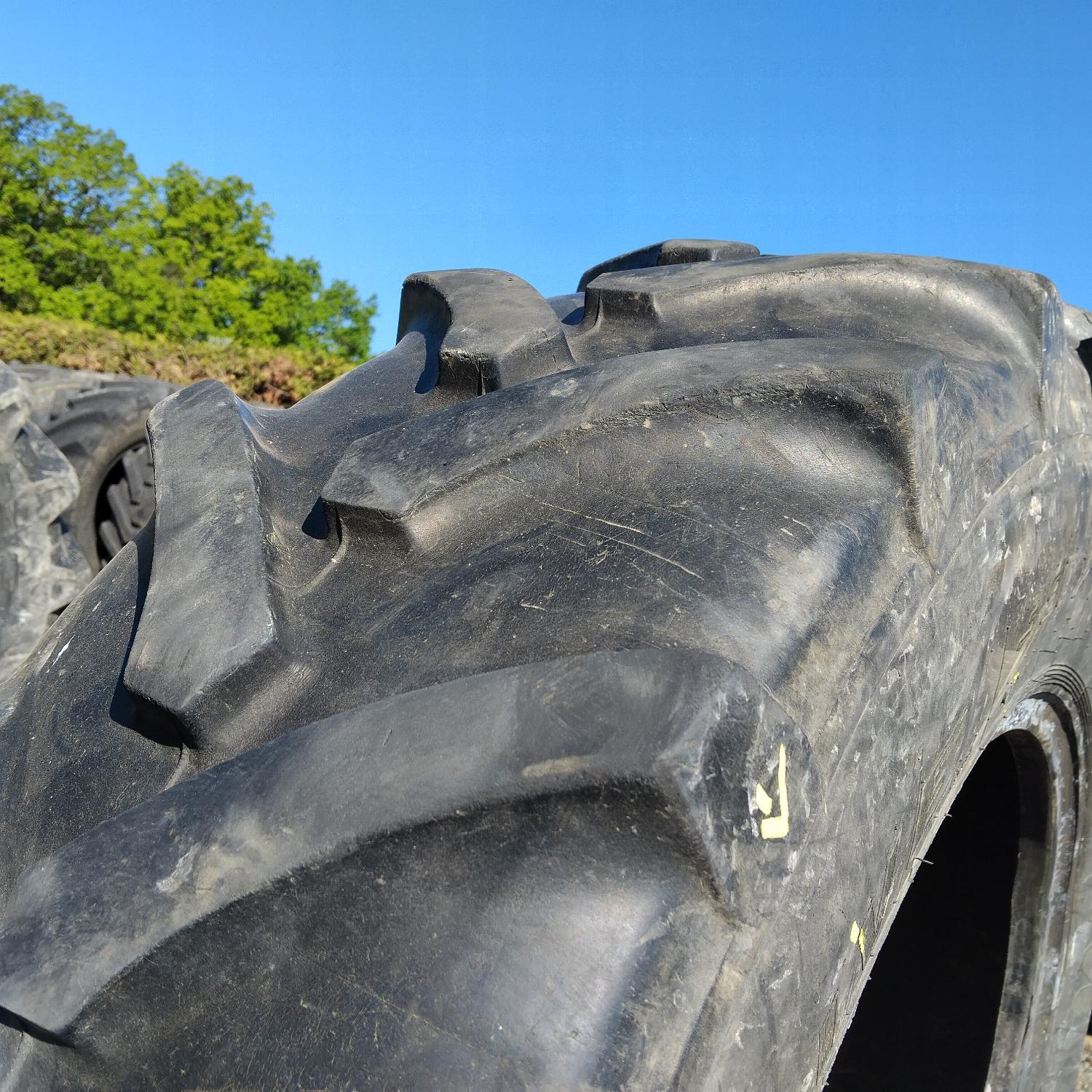  Cauciucuri 380/70R24  Mitas