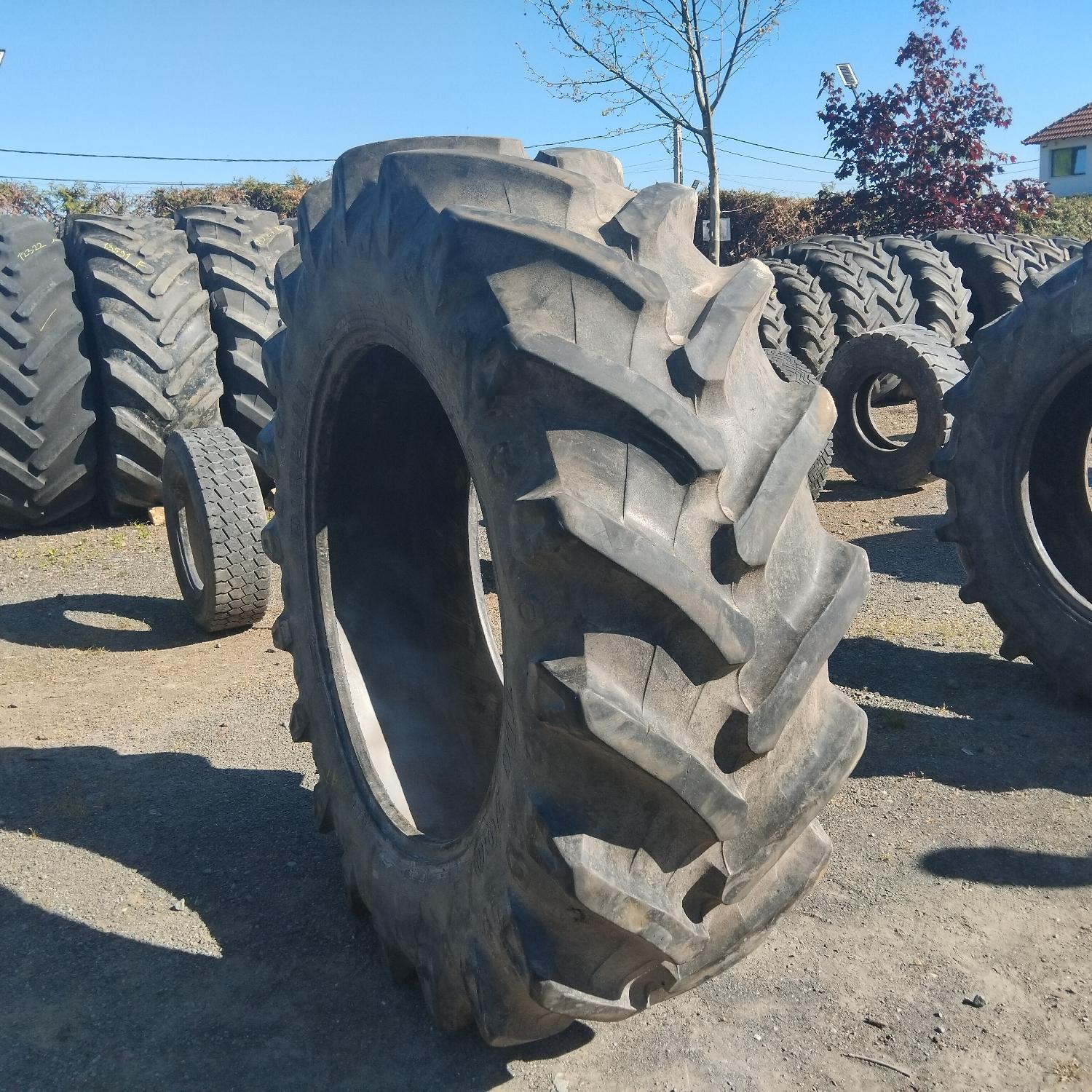 Cauciucuri 520/70R38  Pirelli