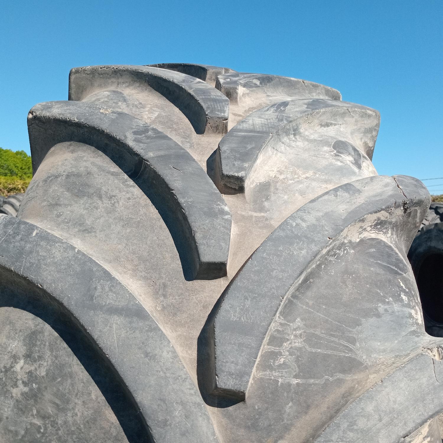 Cauciucuri 600/65R38  Vredestein