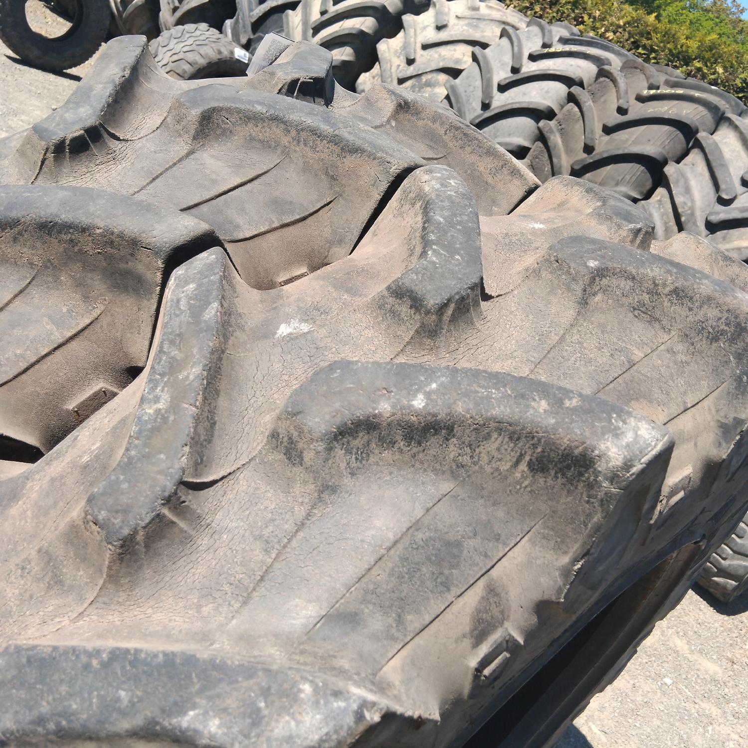  Cauciucuri 12.4R24 (320/85R24) Pirelli