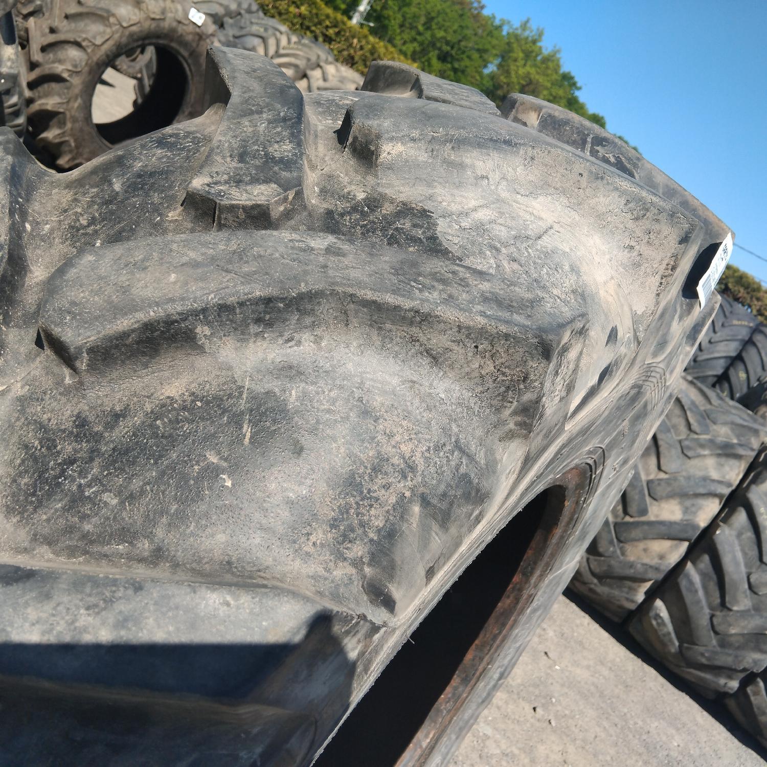  Cauciucuri 14.9R24 (380/85R24) Barum
