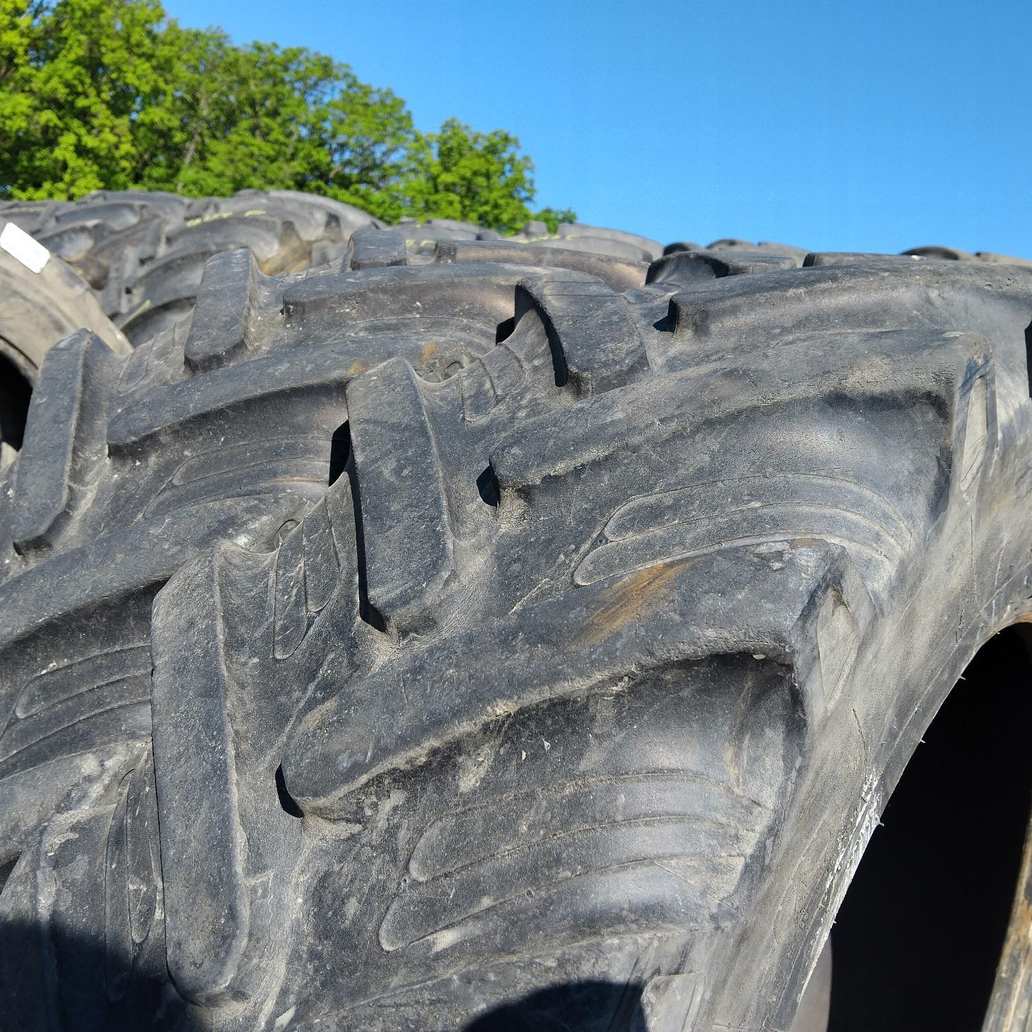  Cauciucuri 320/70R24  Taurus