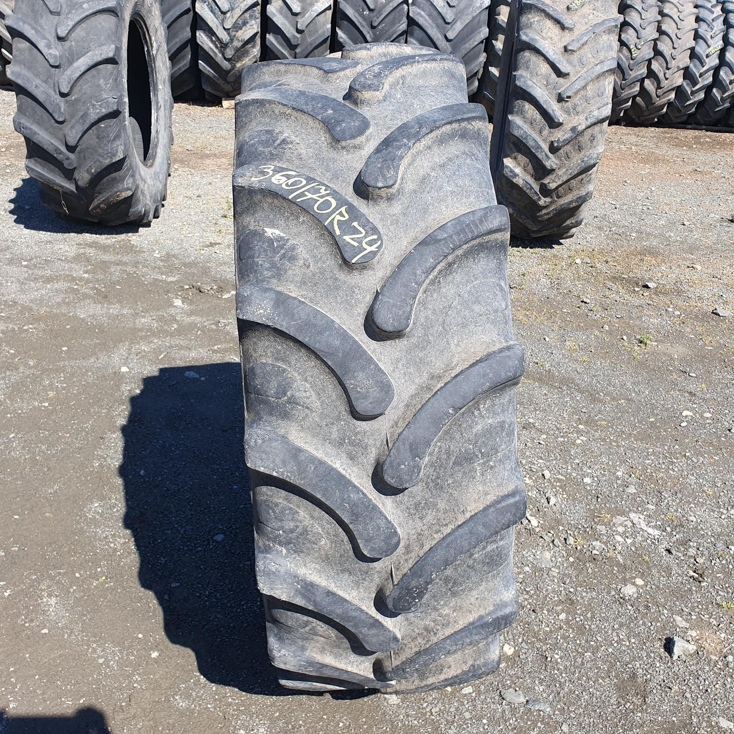  Cauciucuri 360/70R24  Linglong