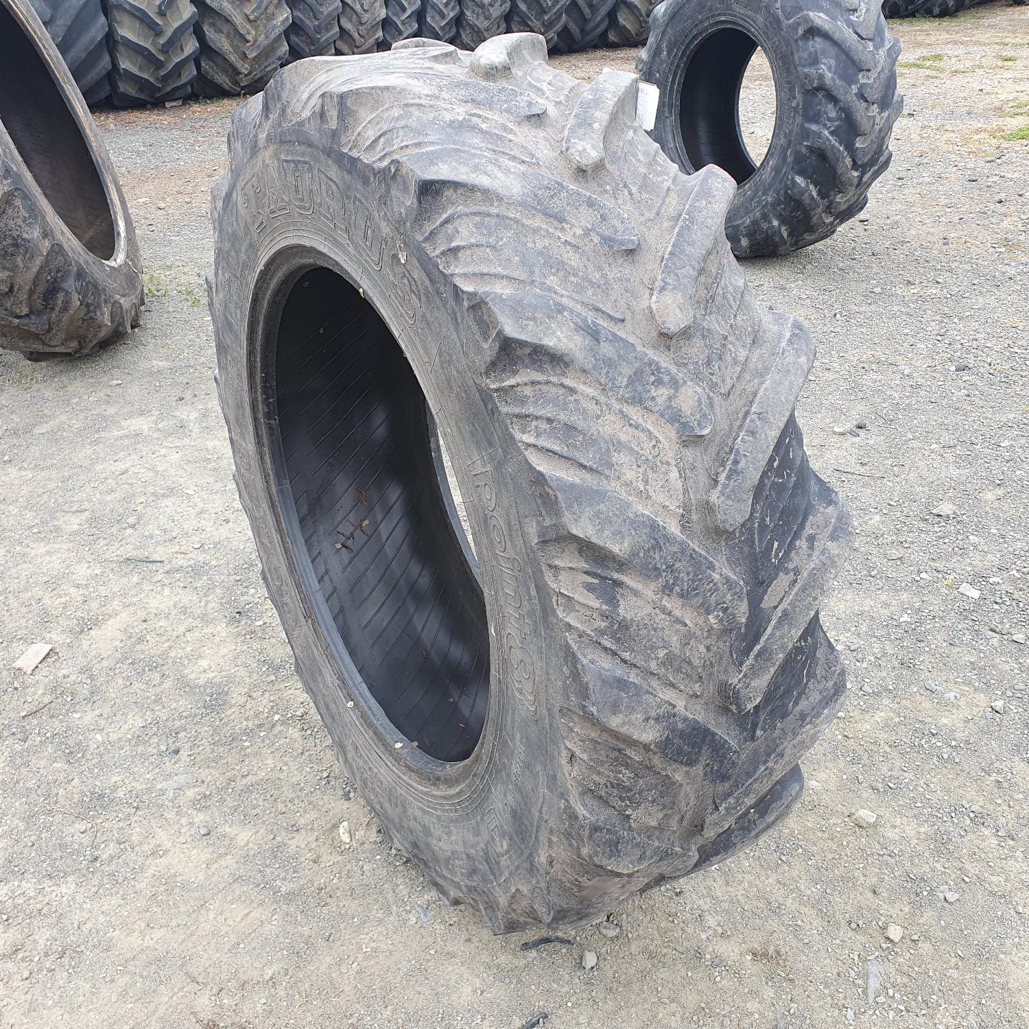  Cauciucuri 13.6R28 (340/85R28) Taurus