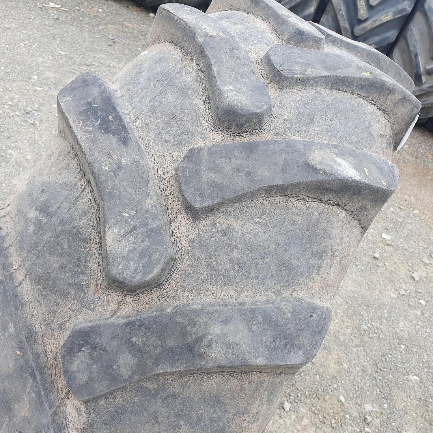  Cauciucuri 360/70R24  Belshina