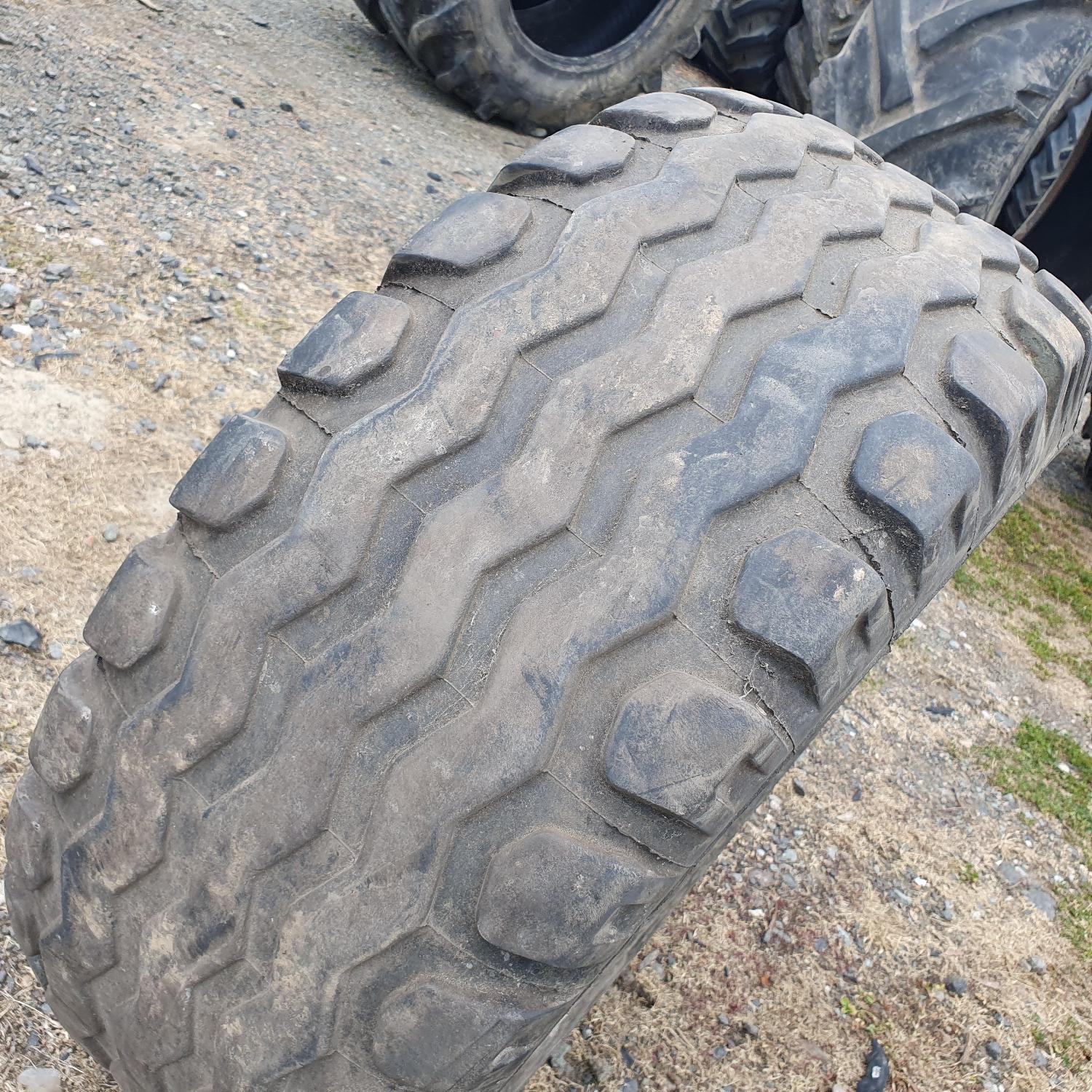  Cauciucuri 11.5/80-15.3  Goodyear