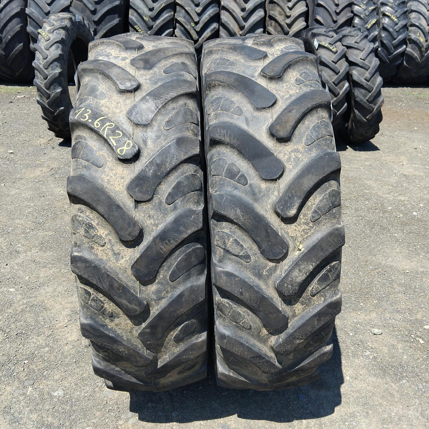  Cauciucuri 340/85R28 (13.6	R28) Universal