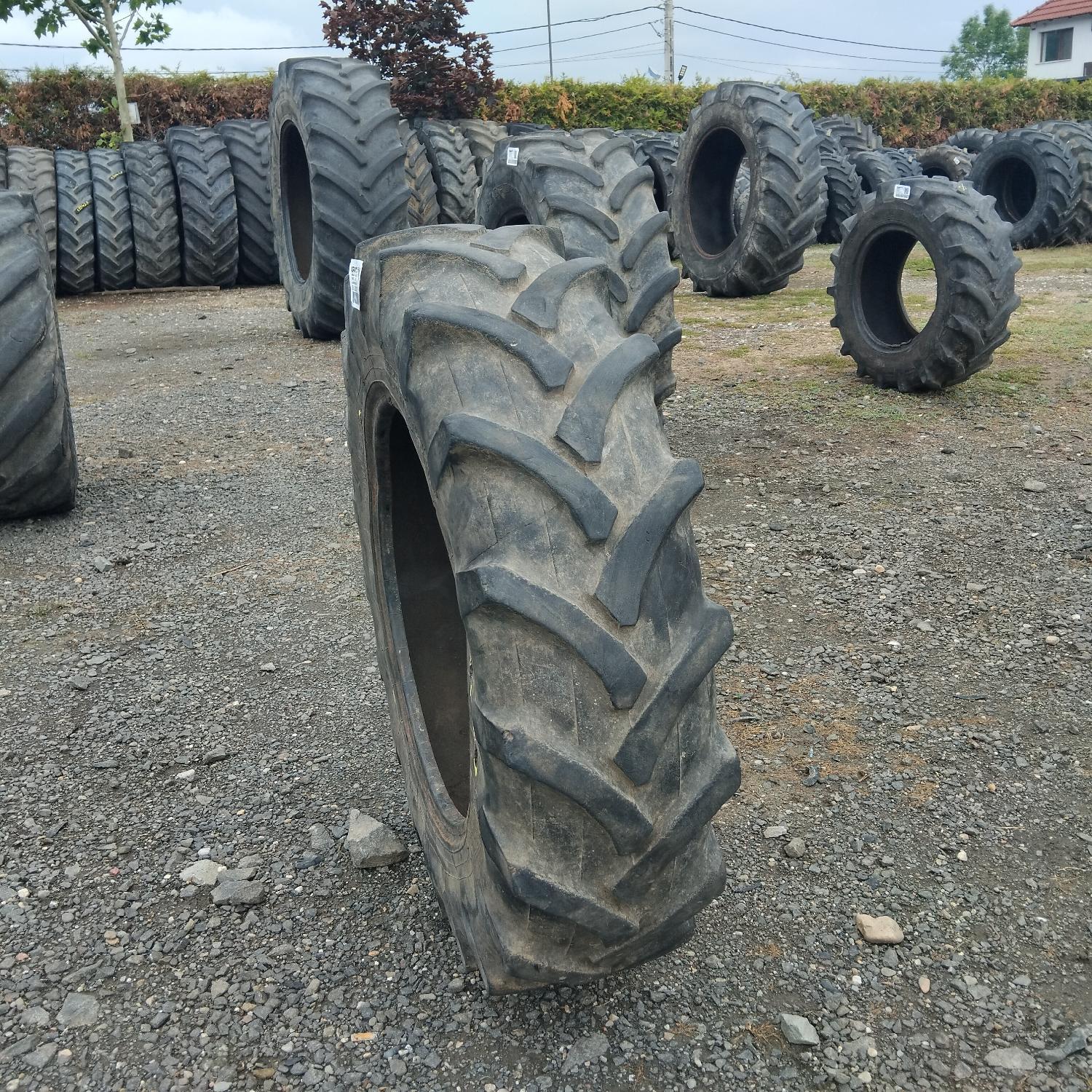  Cauciucuri 9.5R20  Pirelli