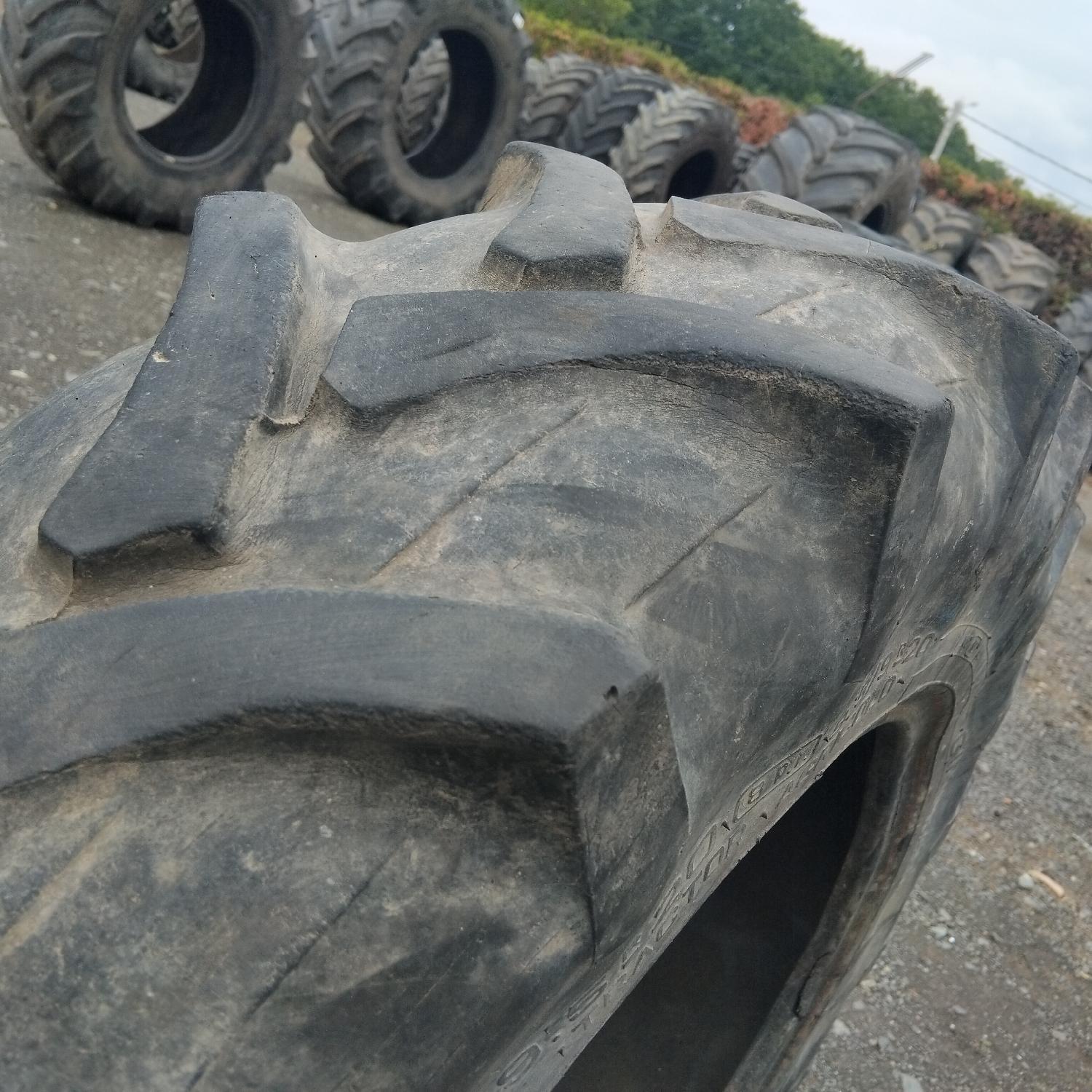  Cauciucuri 9.5R20  Pirelli