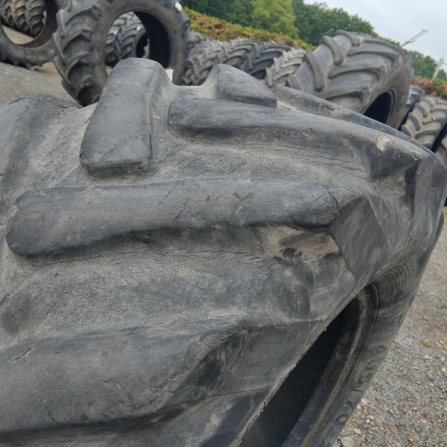 Cauciucuri 405/70-20 (16.0/70R20) Starco