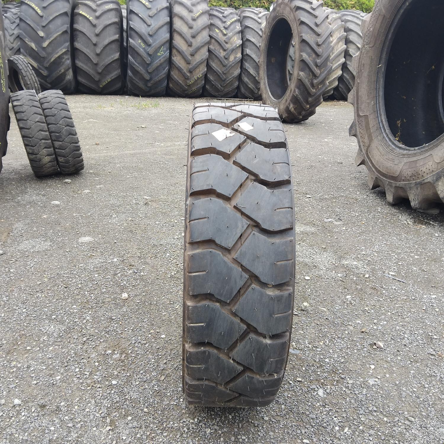  Cauciucuri 7.00-12  Gri