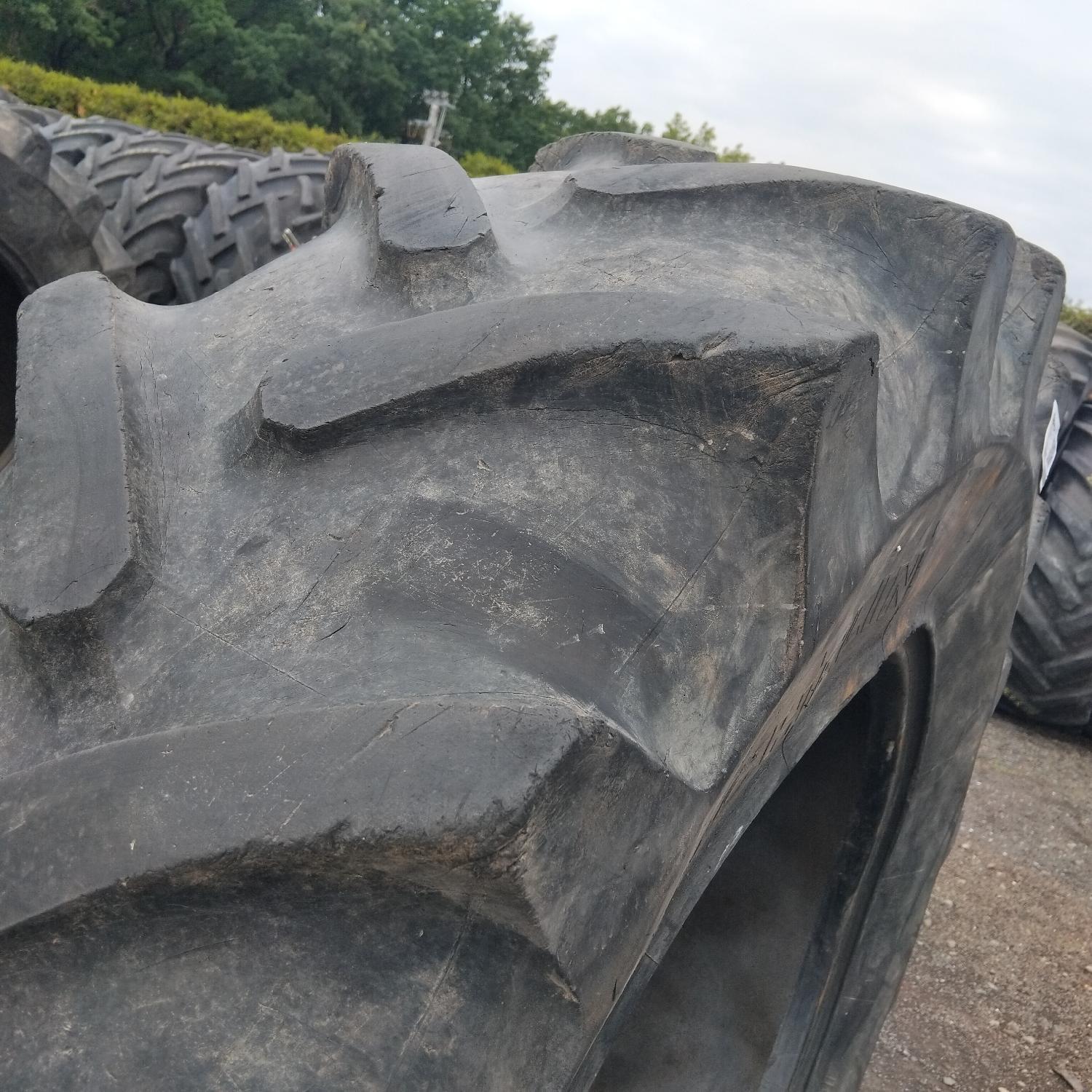  Cauciucuri 16.9R28 (420/85R28) Michelin