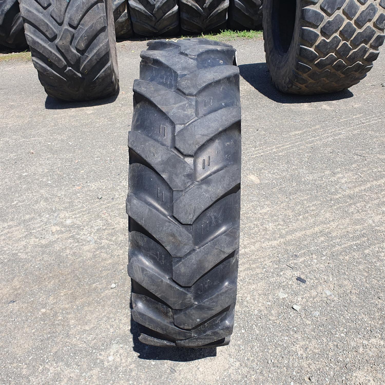  Cauciucuri 10.5-18 (10.5/80R18) Mitas