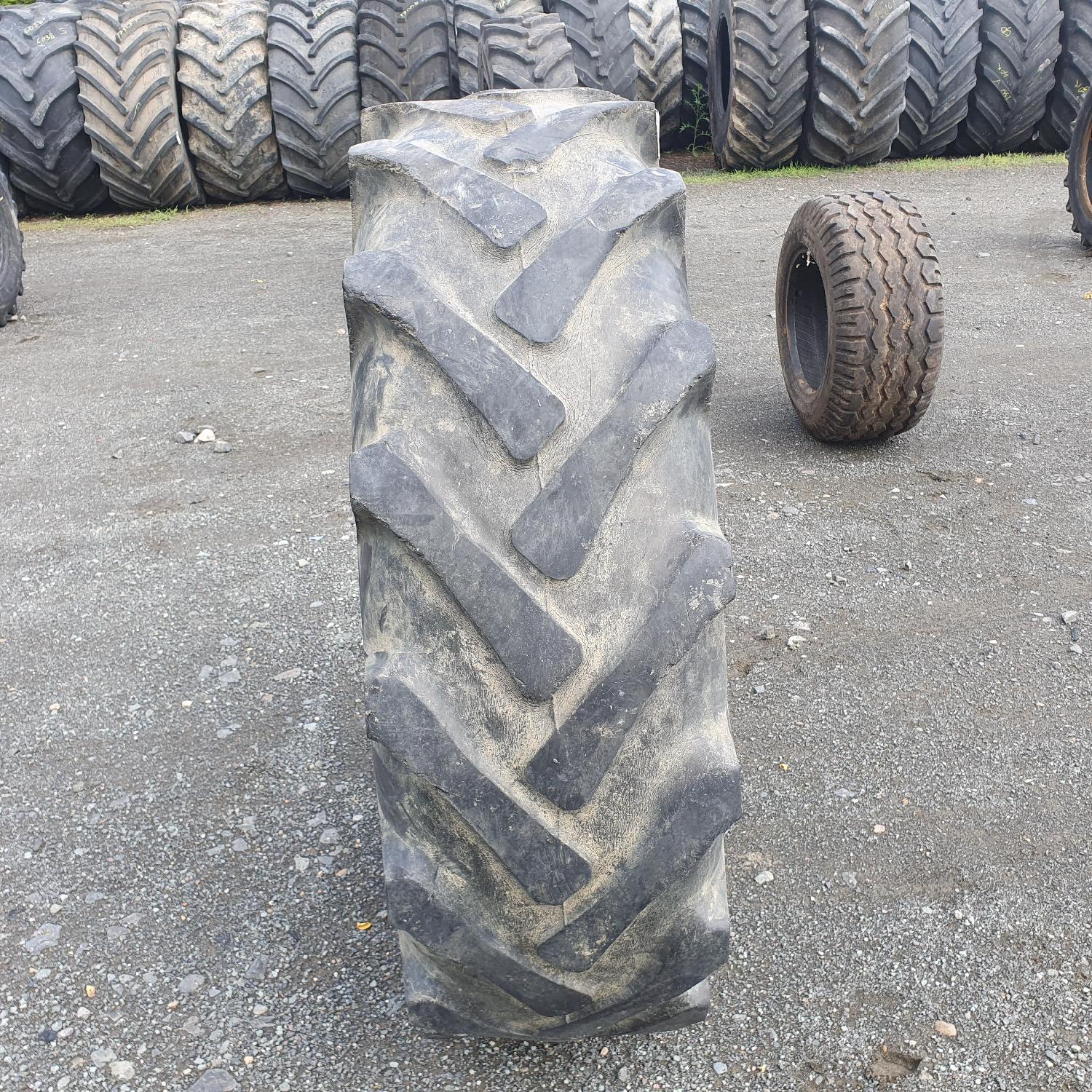  Cauciucuri 14.9-28 (380/85R28) Semperit