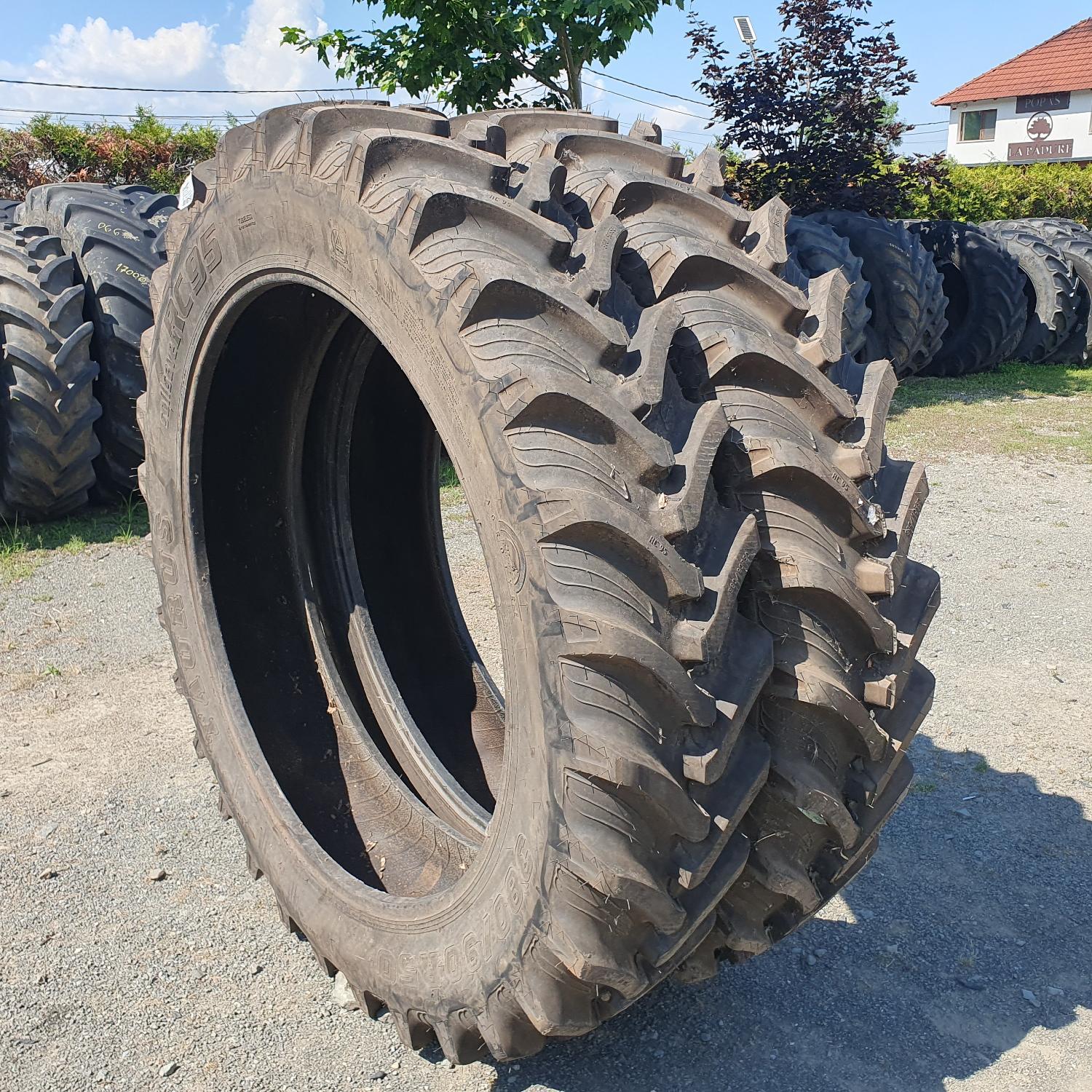  Cauciucuri 380/90R50  Taurus