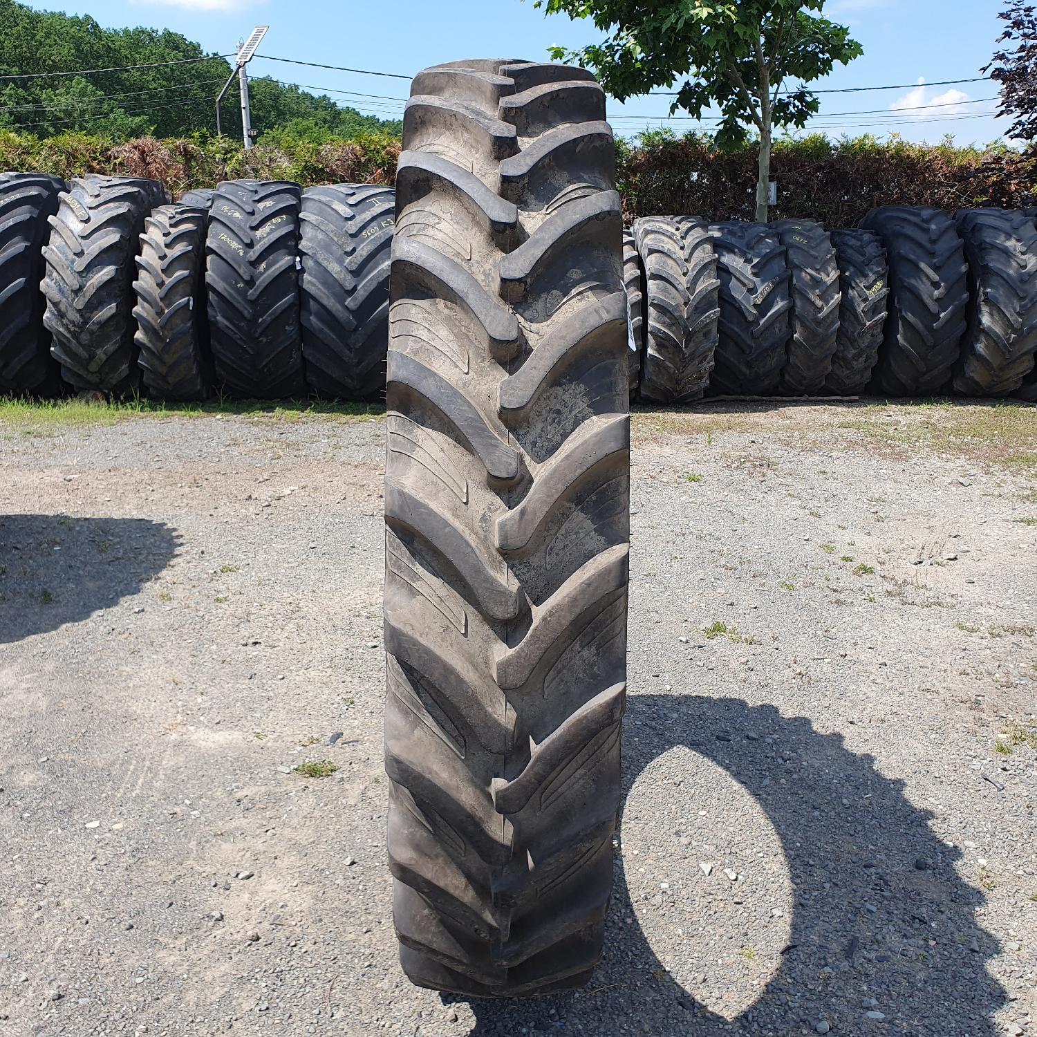  Cauciucuri 380/90R50  Taurus