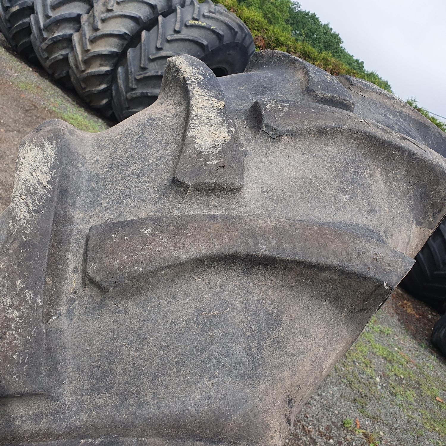  Cauciucuri 16.9-28 (420/85R28) Speedways