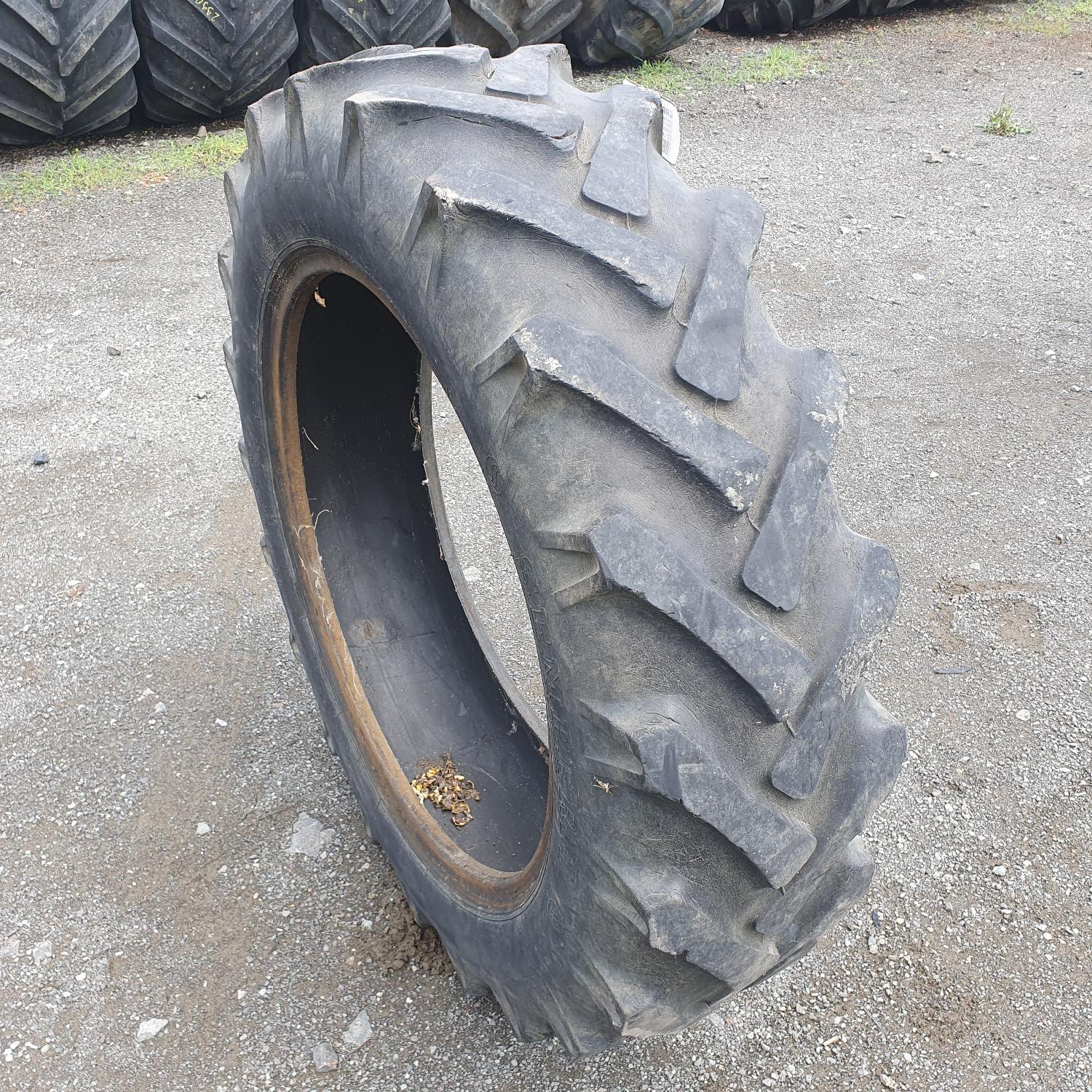 Cauciucuri 11.2-28 (280/85R28) Semperit