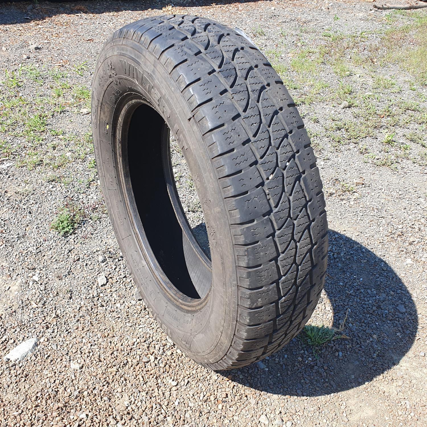  Cauciucuri 195/75R16  Taurus