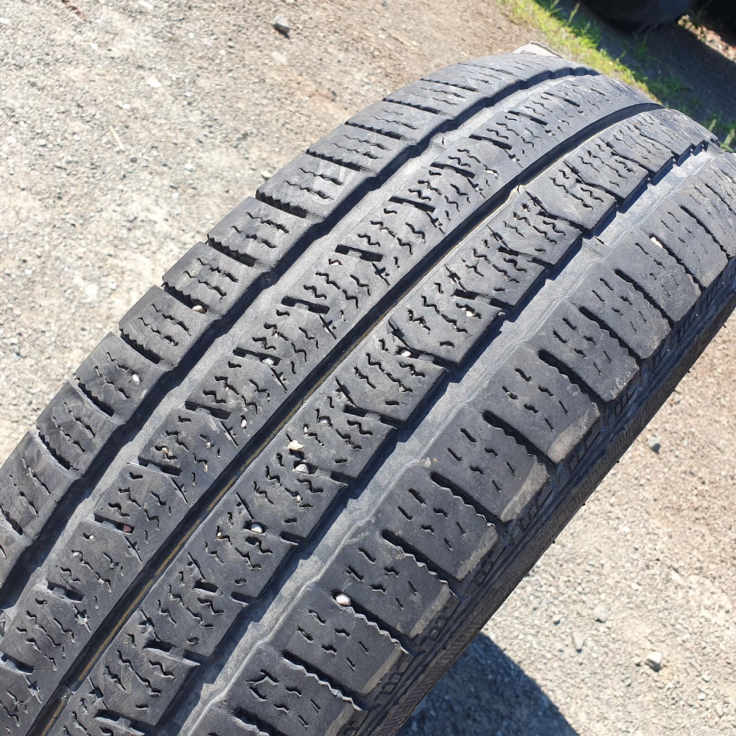  Cauciucuri 195/75R16  Nexen