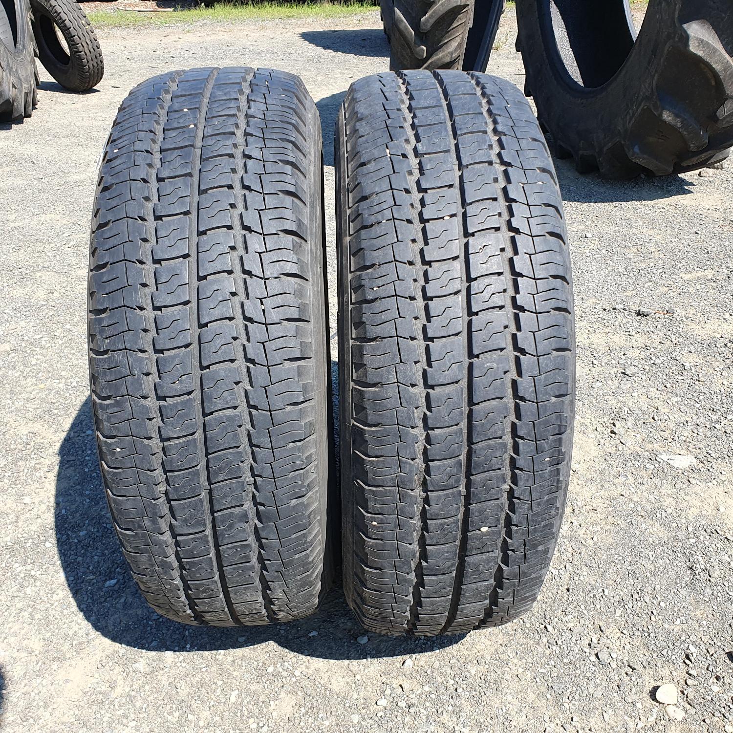  Cauciucuri 225/70R15  Riken