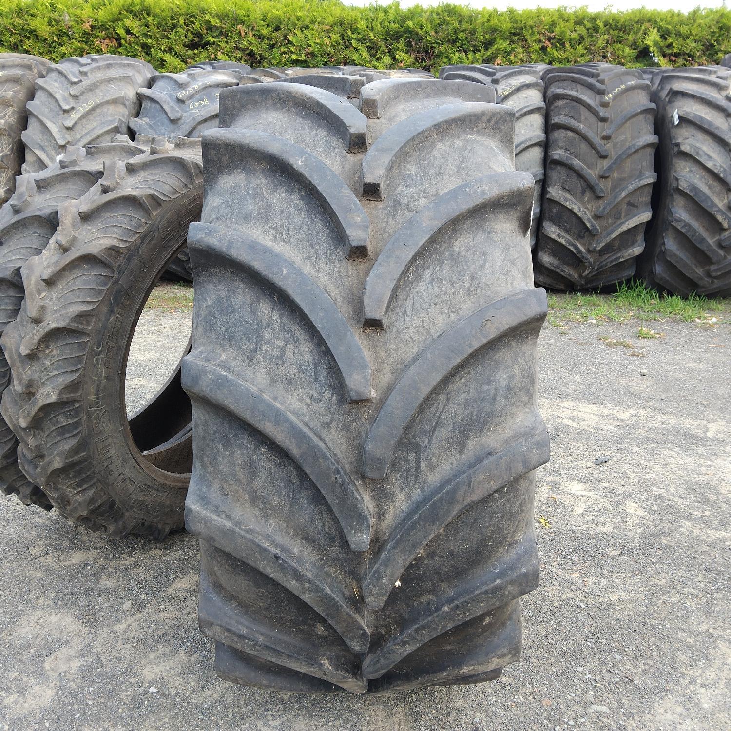  Cauciucuri 600/65R28  Vredestein