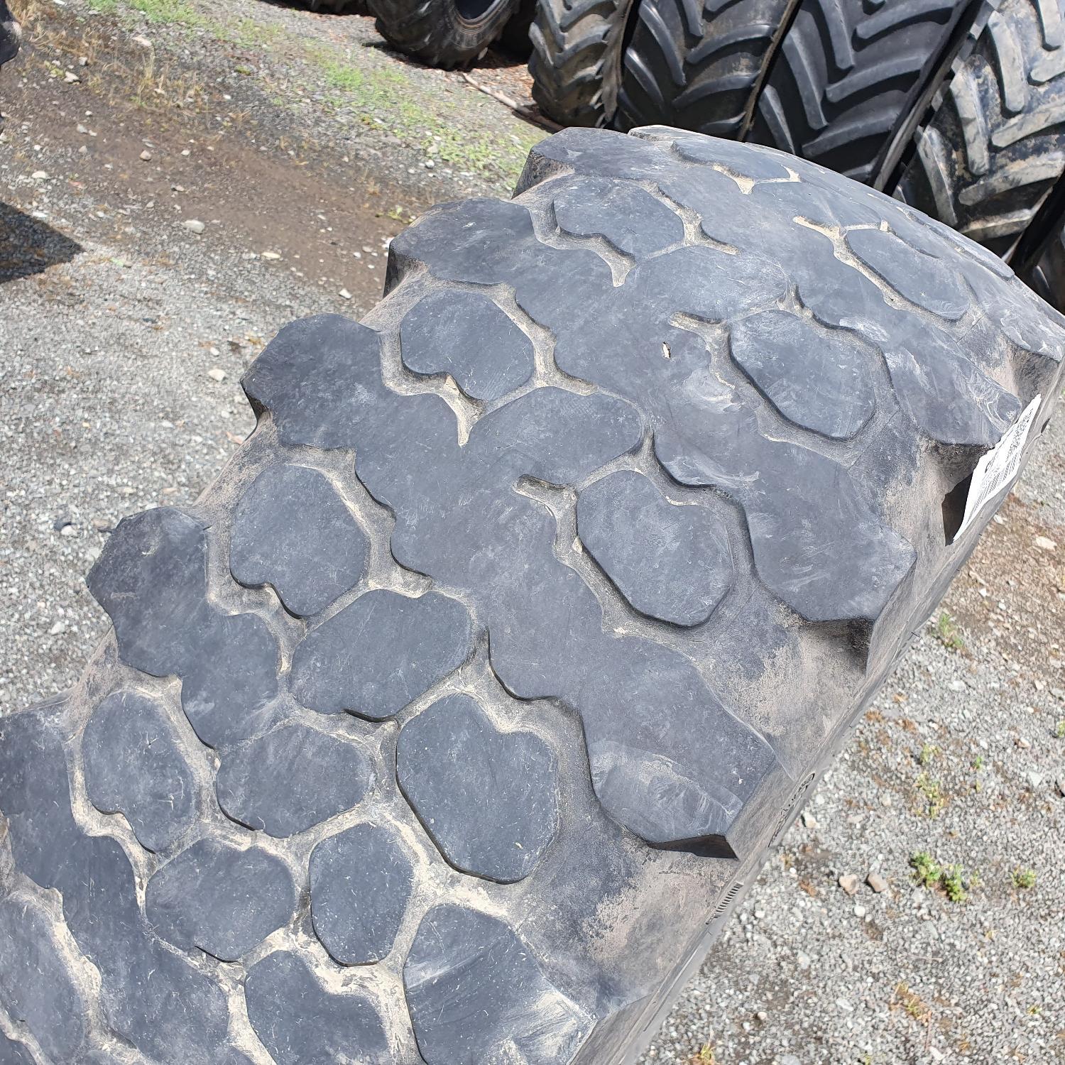  Cauciucuri 365/80R20 (14.5R20) Continental