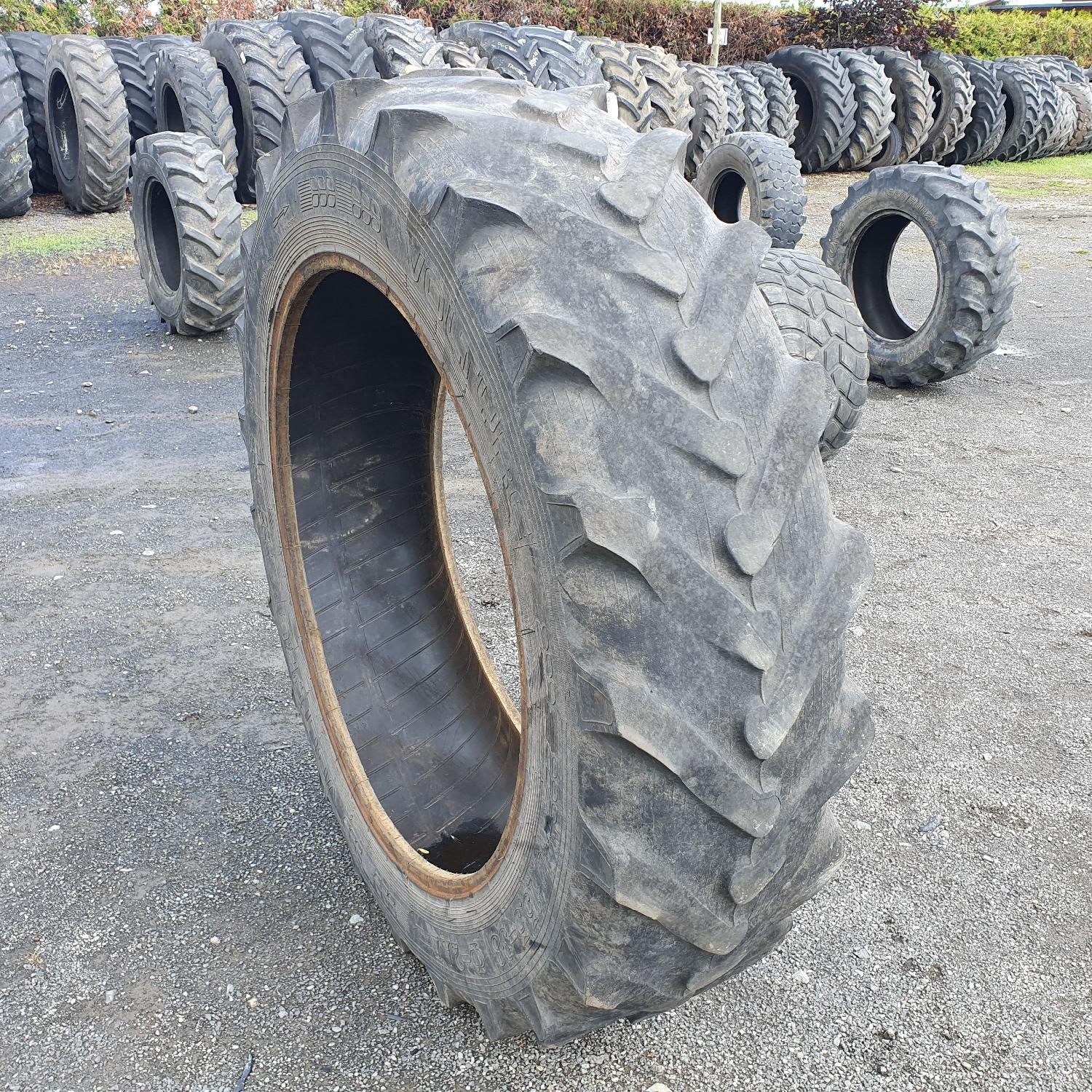  Cauciucuri 15.5-38 (400/75R38) Voltyre