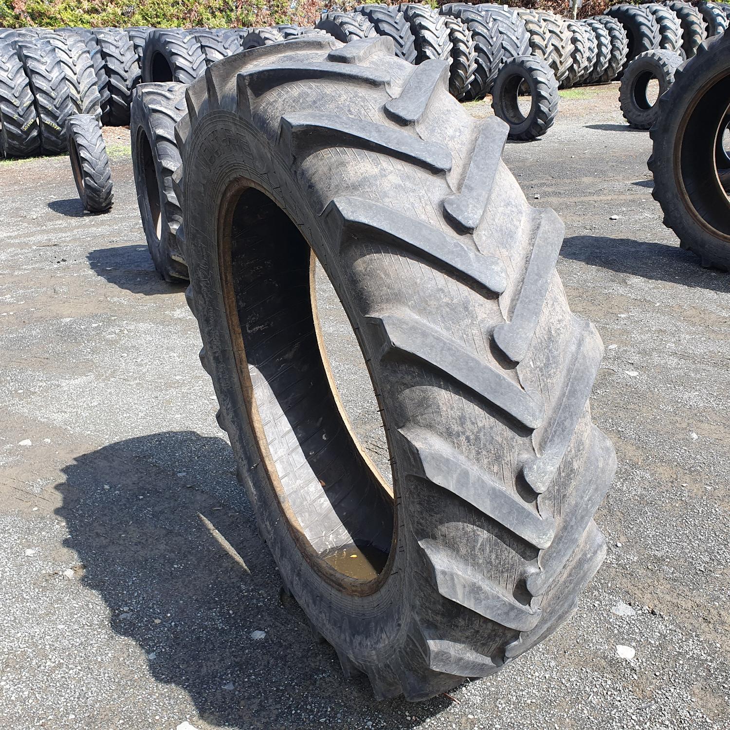  Cauciucuri 15.5-38 (400/75R38) Voltyre