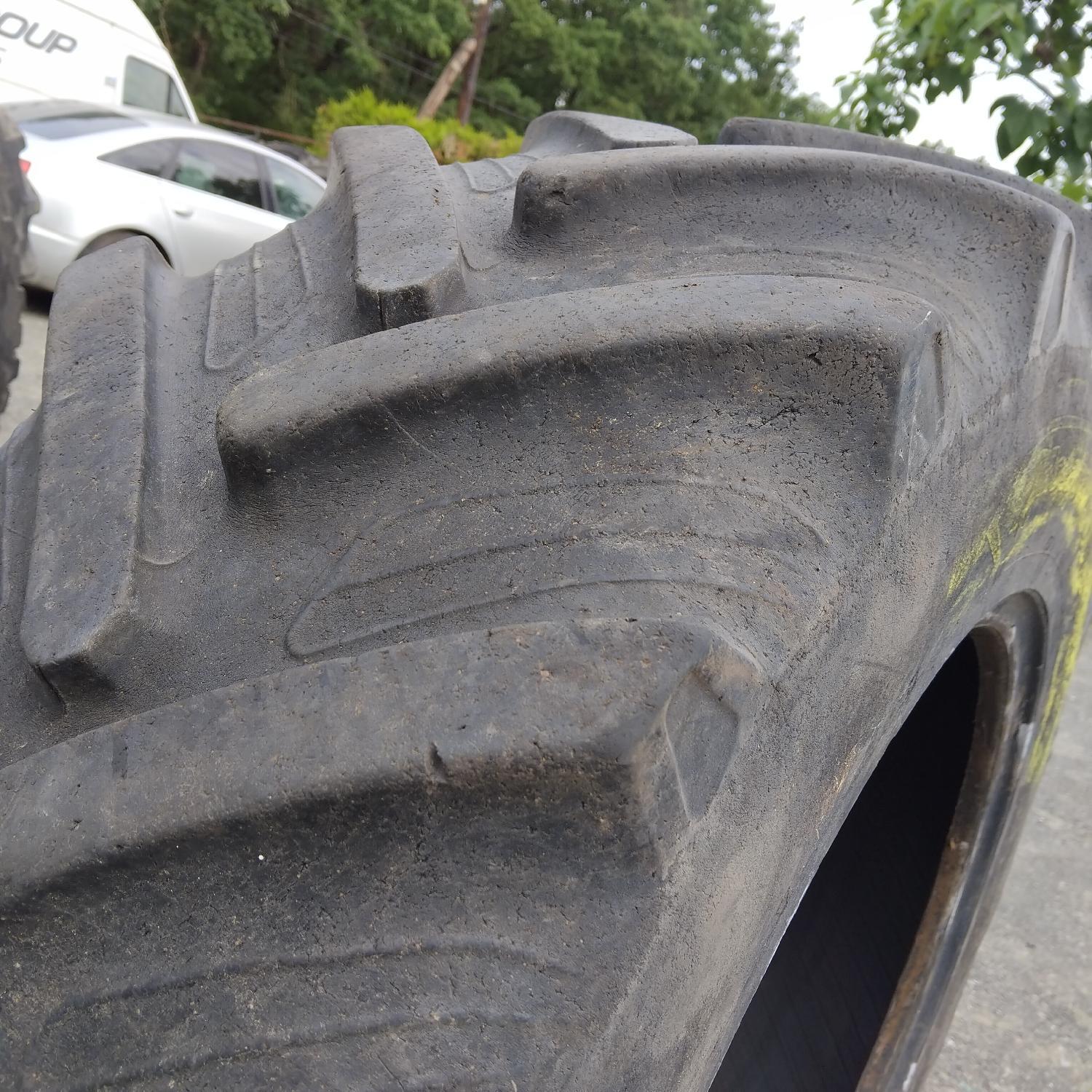  Cauciucuri 360/70R24  Taurus