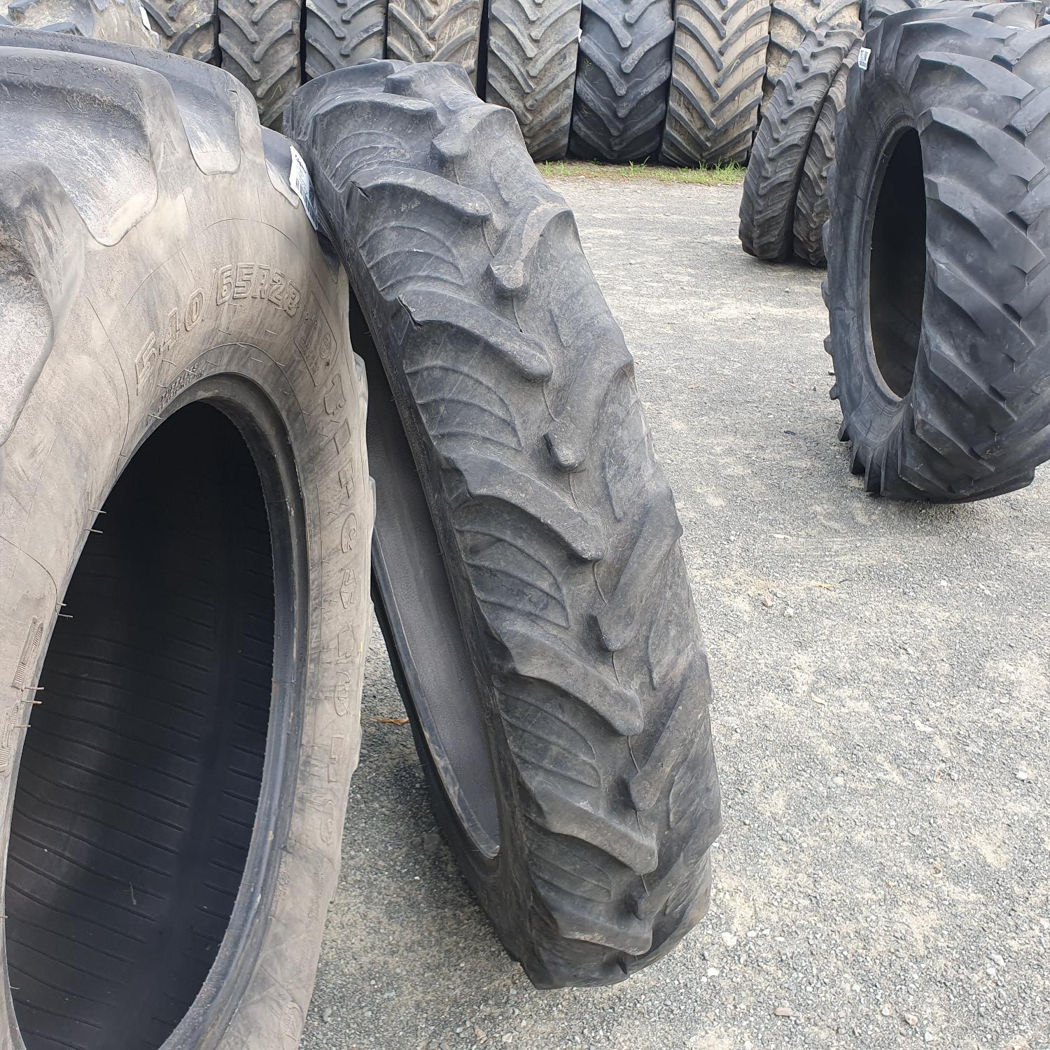  Cauciucuri 230/95R36  Taurus