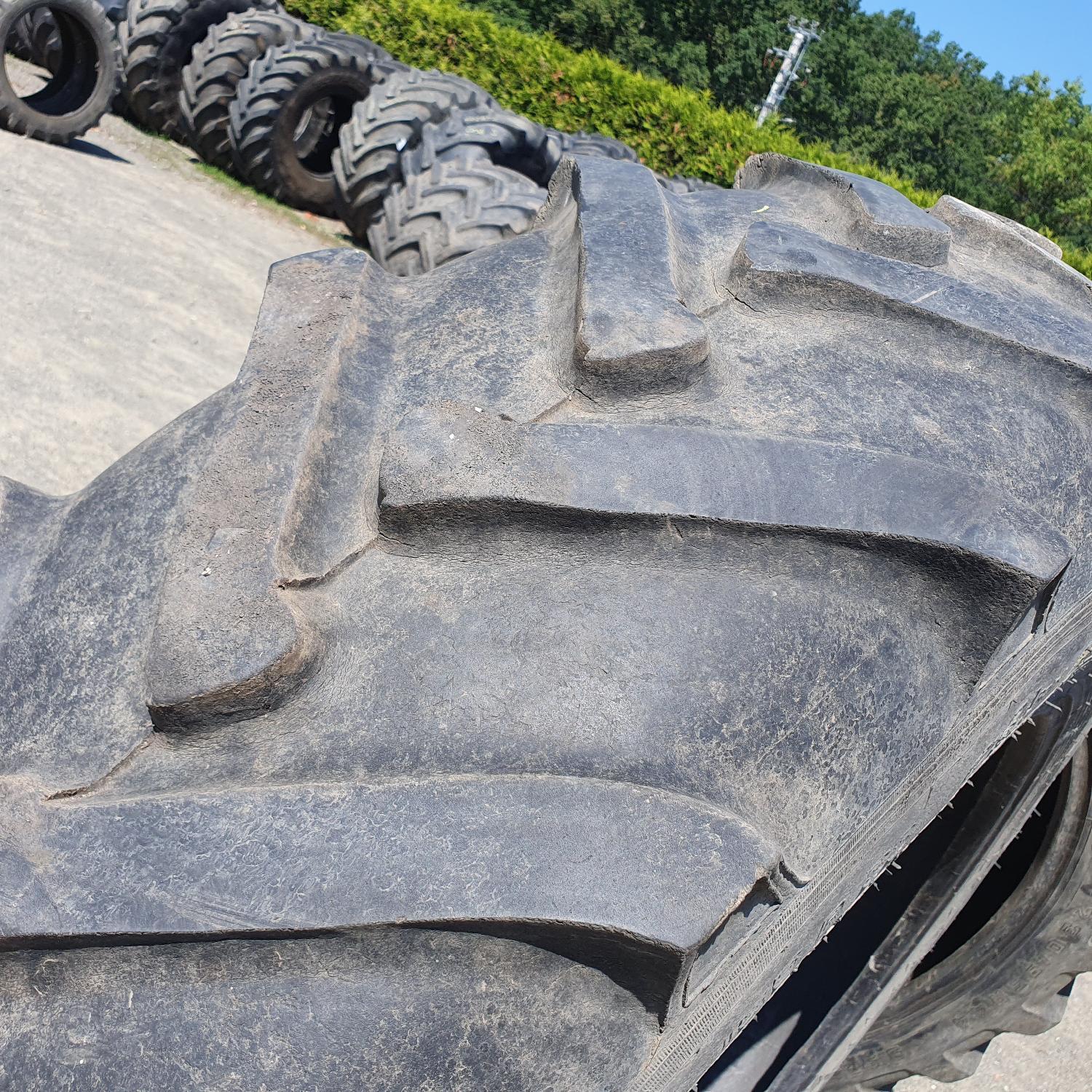  Cauciucuri 15.5R38 (400/75R38) Universal