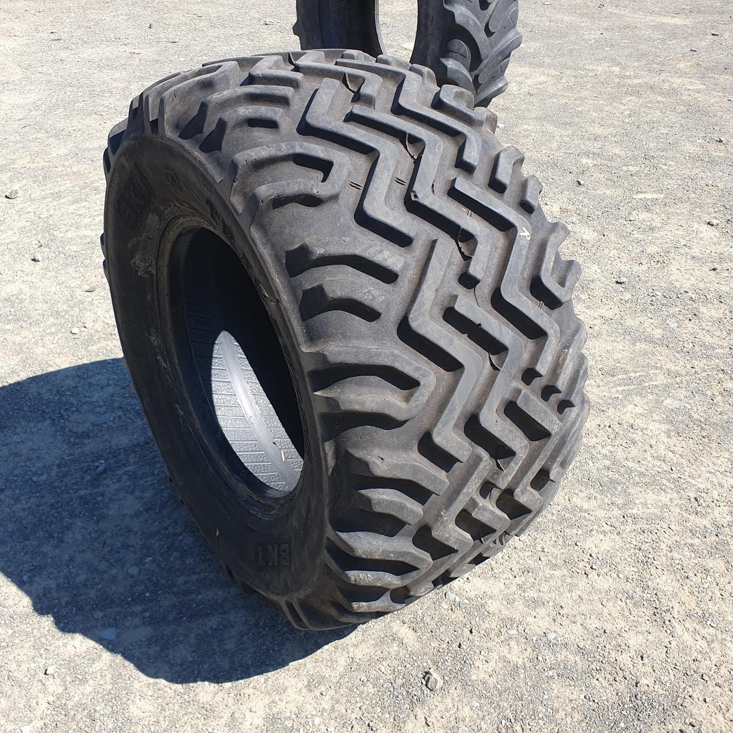  Cauciucuri 440/50R17  Bkt