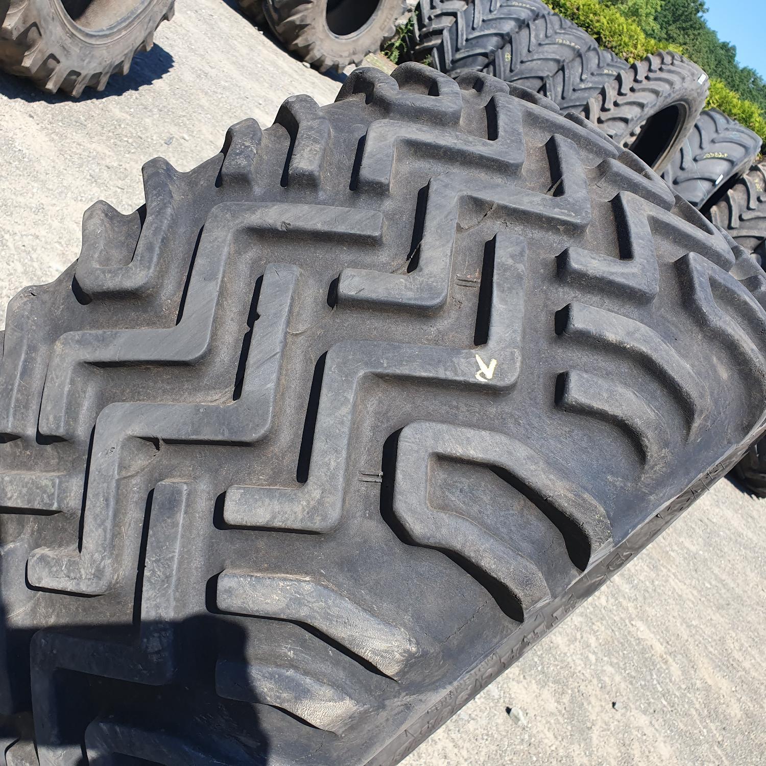  Cauciucuri 440/50R17  Bkt
