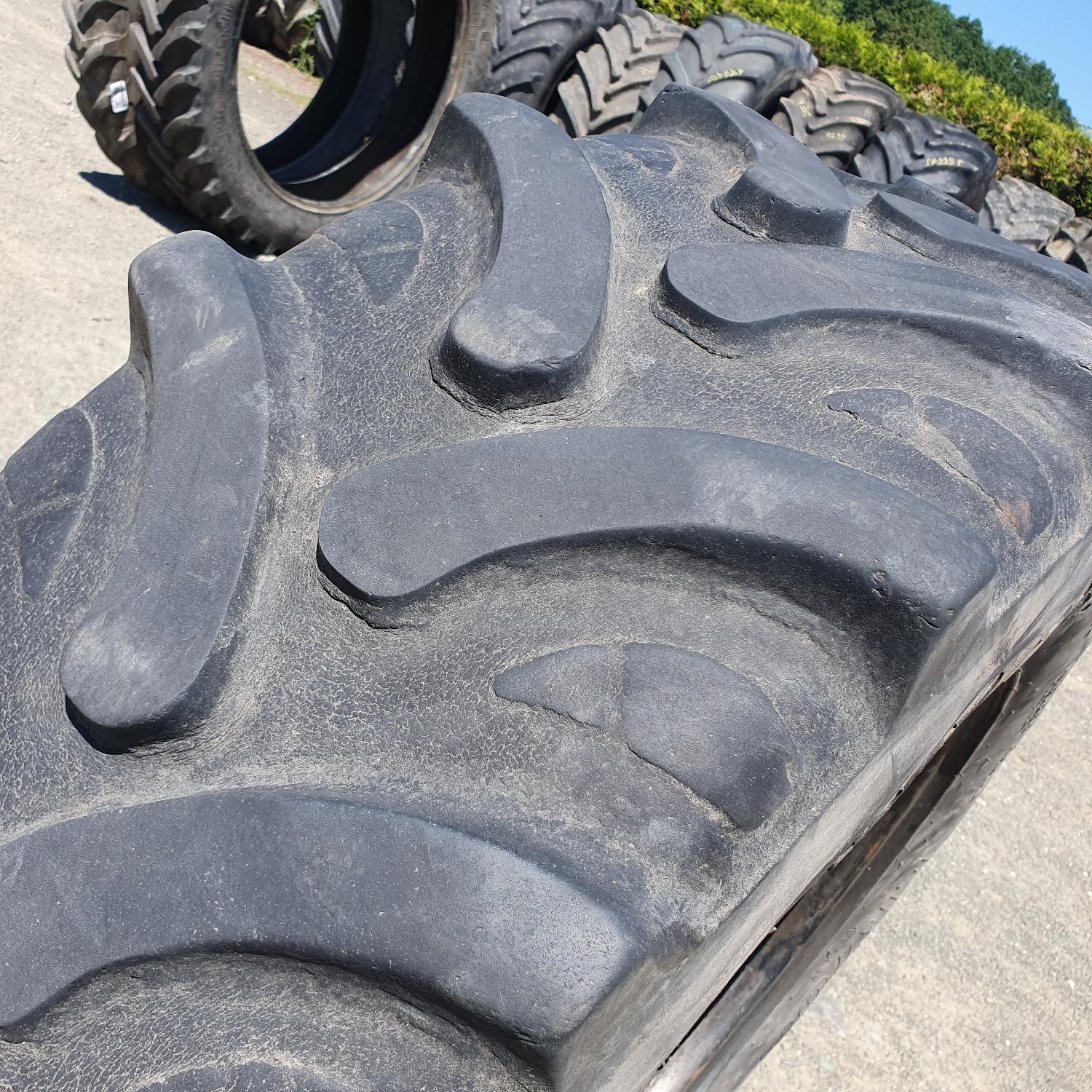  Cauciucuri 360/70R24  Linglong