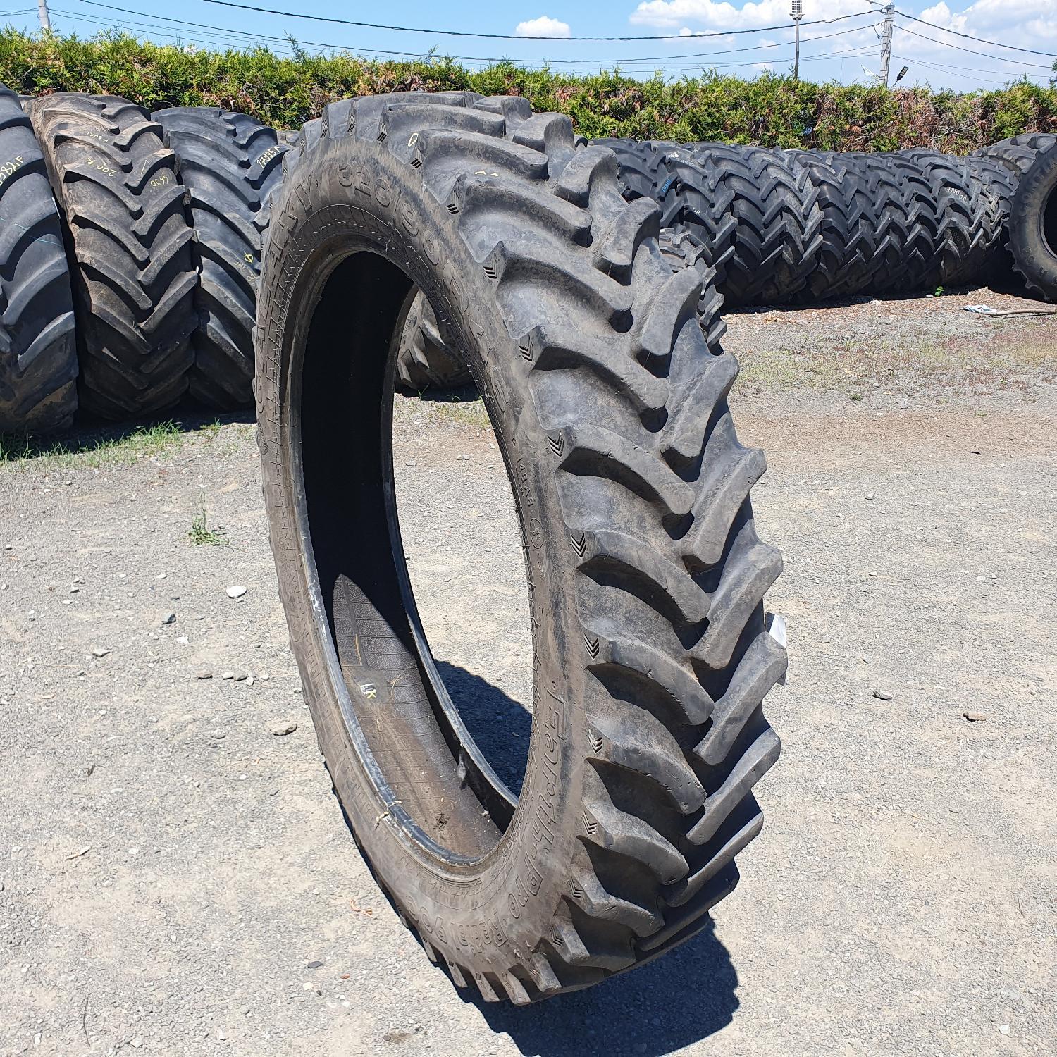  Cauciucuri 320/90R46  Galaxy