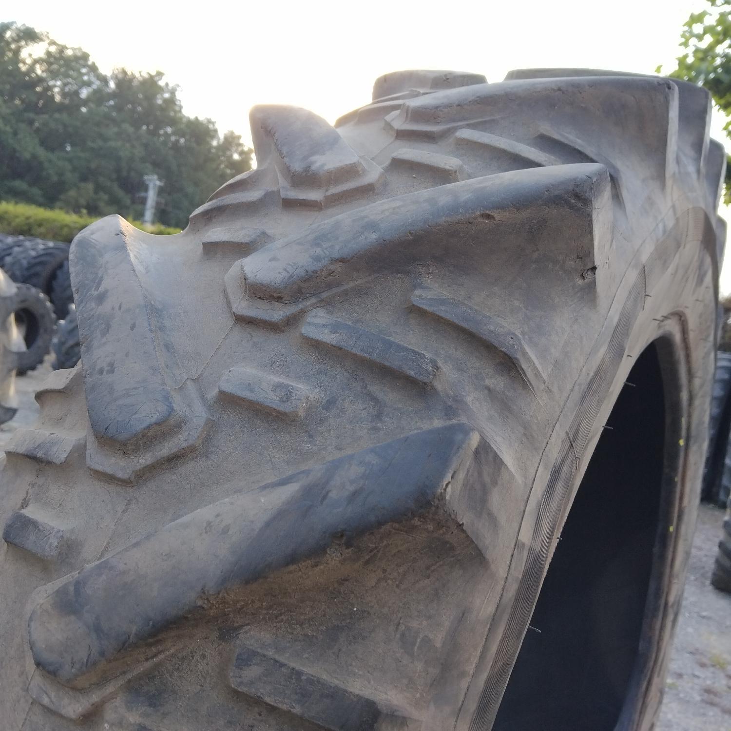  Cauciucuri 12.4R36 (320/85R36) Semperit