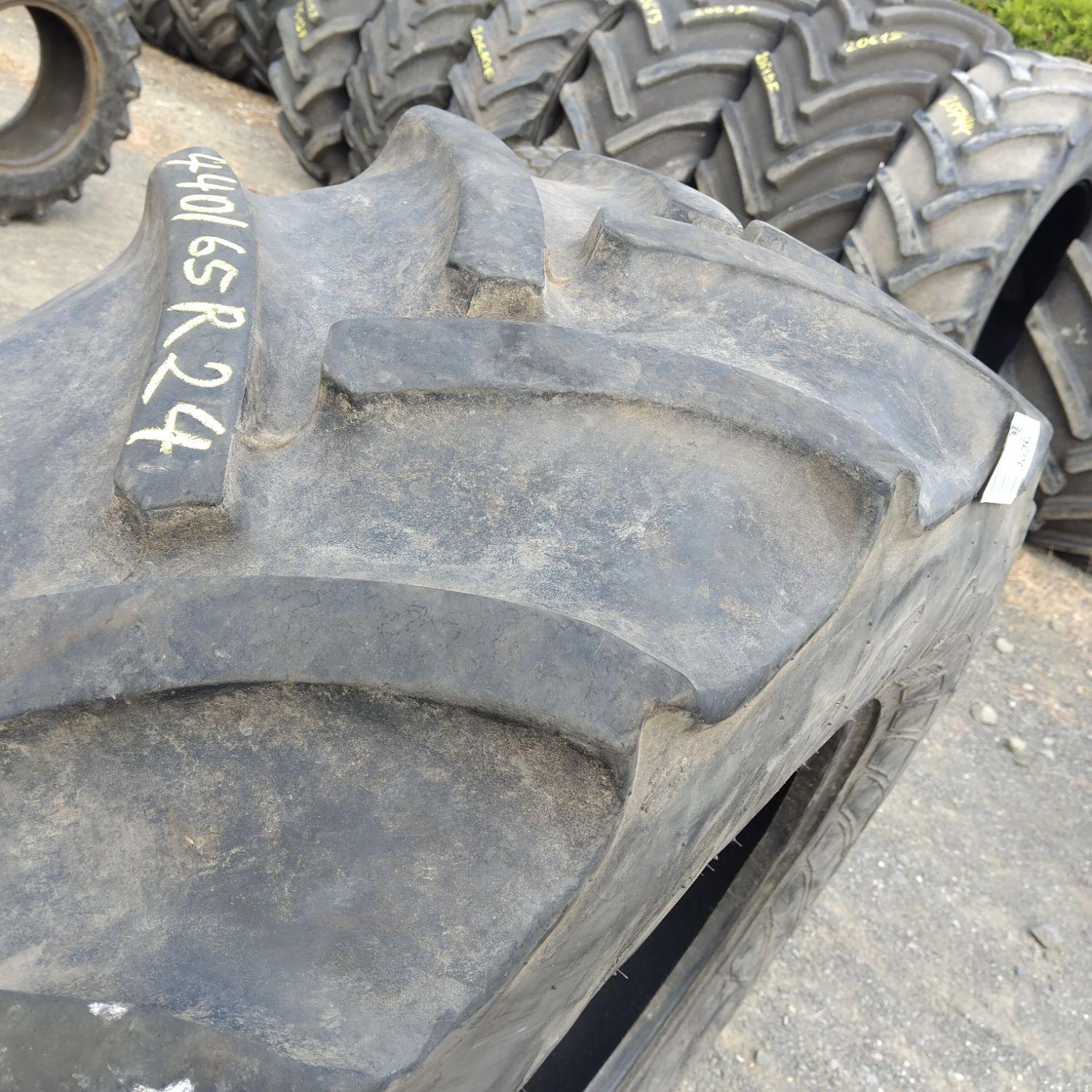  Cauciucuri 440/65R24  Continental