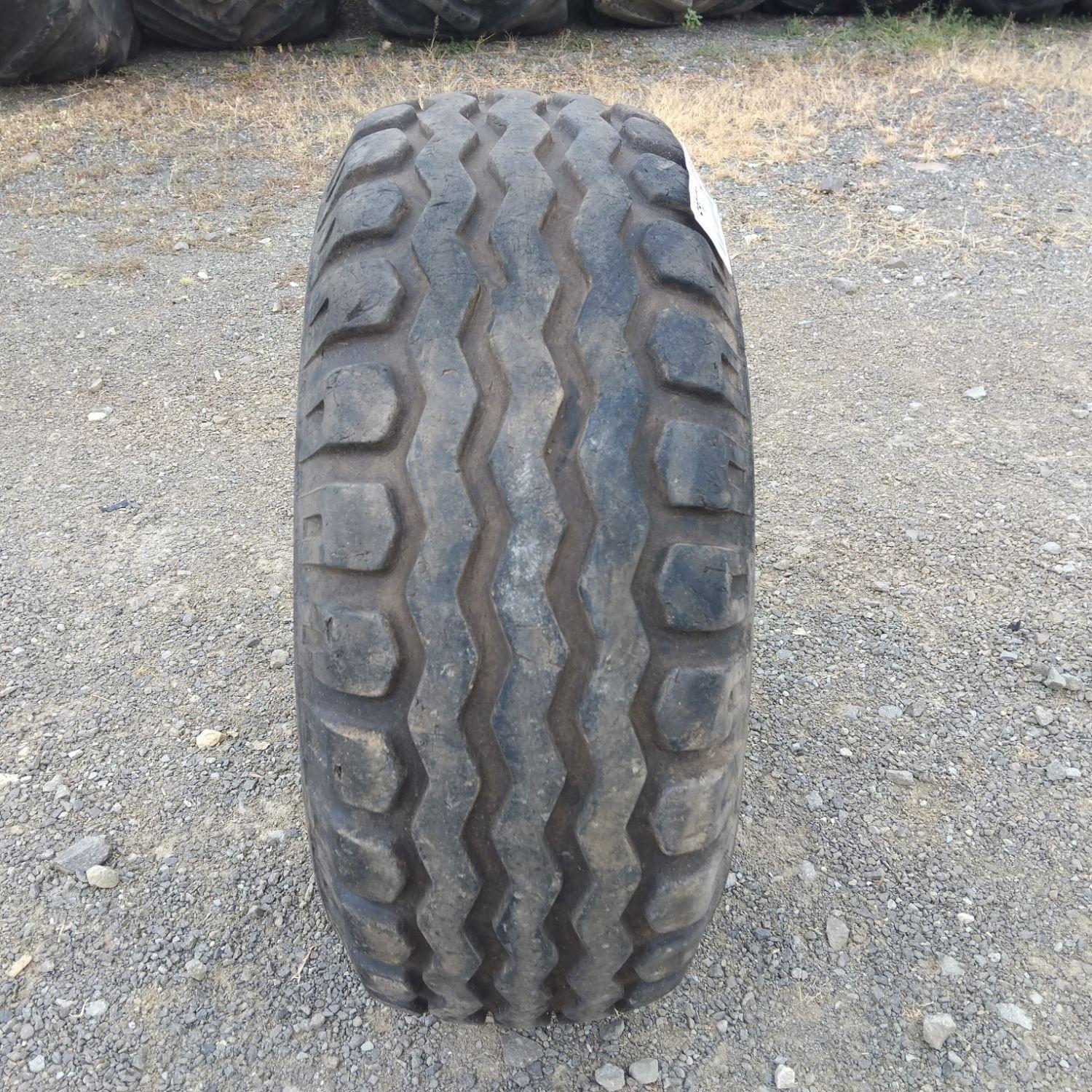  Cauciucuri 10.0/75-15.3 (260/70R15.3) Implement