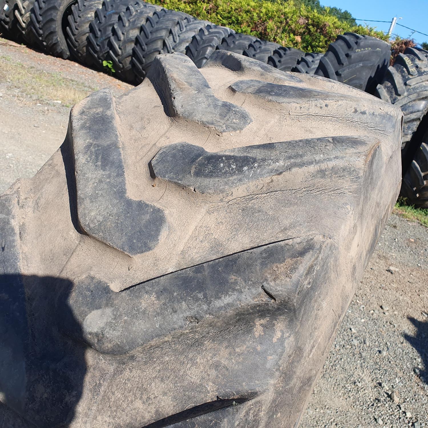  Cauciucuri 400/80-24 (15.5R24) Michelin