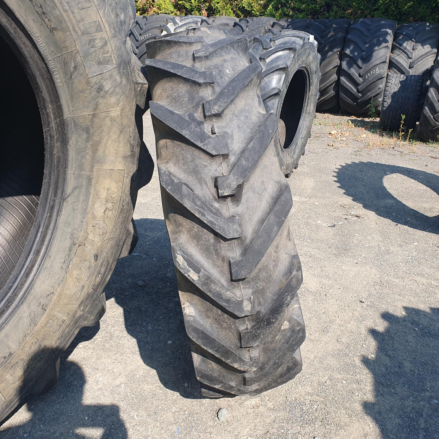 Cauciucuri 12.4-28 (320/85R28) Kellyspringfield