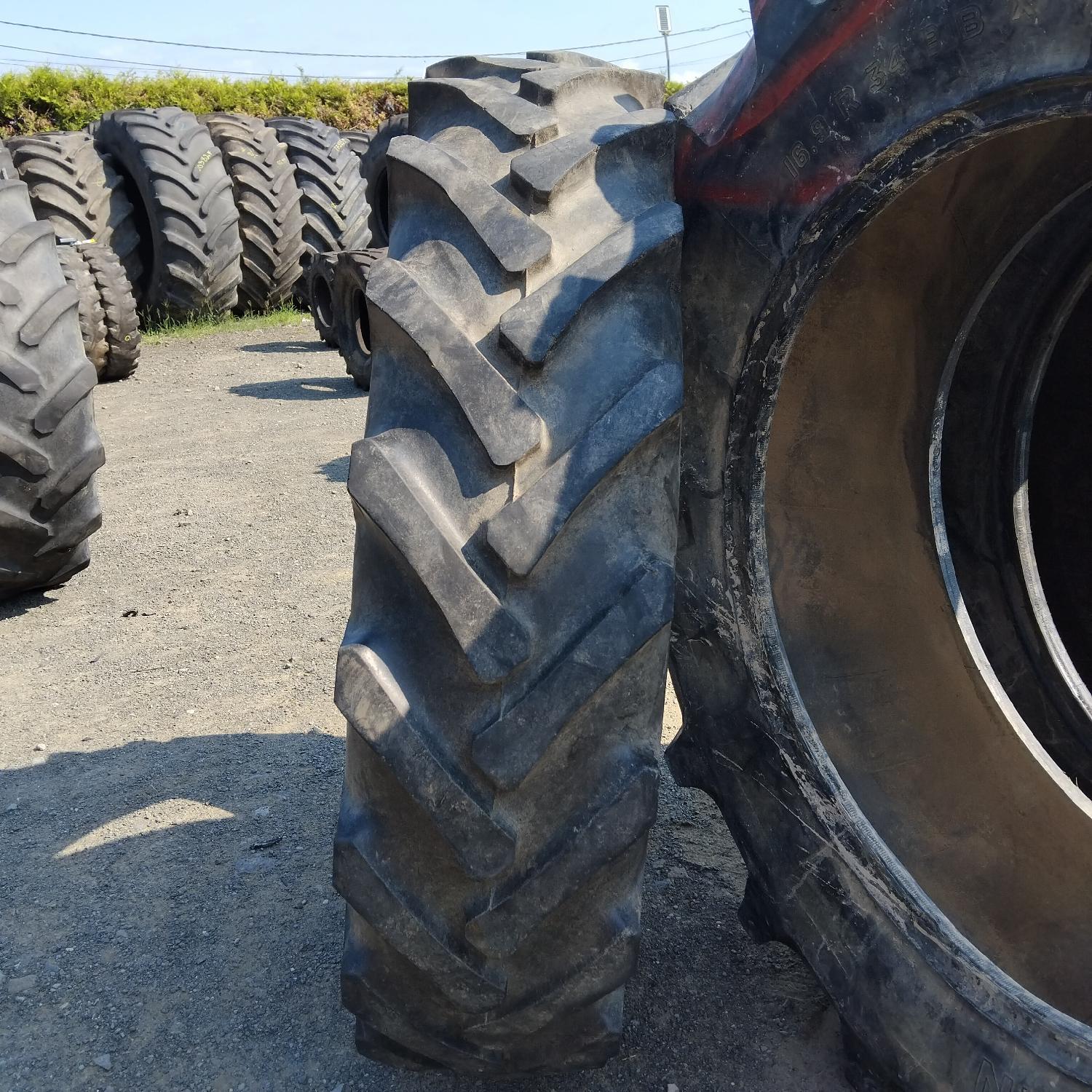  Cauciucuri 12.4-32 (320/85R32) Semperit