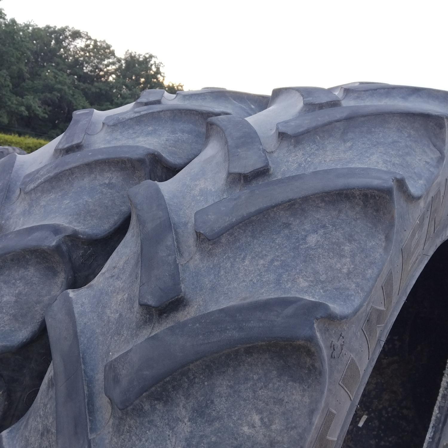  Cauciucuri 340/85R38 (13.6R38) Continental