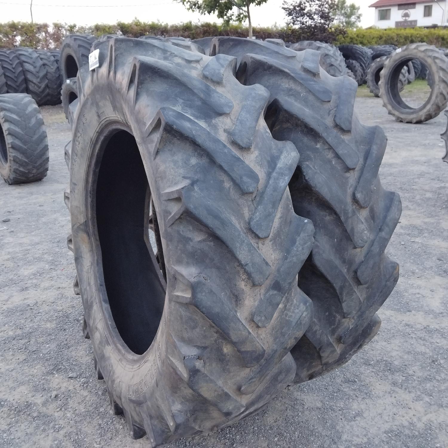  Cauciucuri 14.9-30 (380/85R30) Semperit